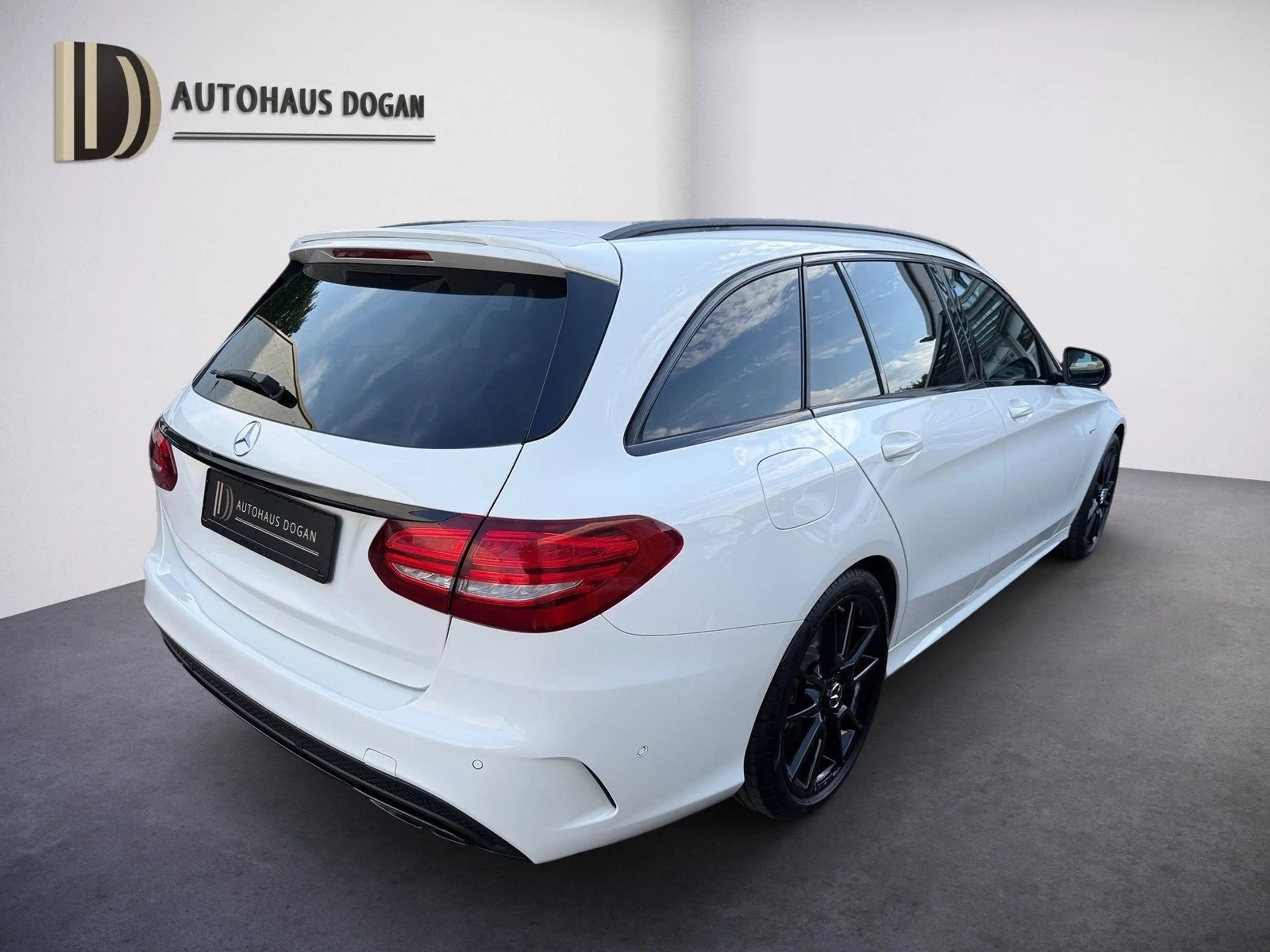 Mercedes-Benz C 43 AMG Perf.Abgas*Night*Kamera*Burmester*LED* — photo 3