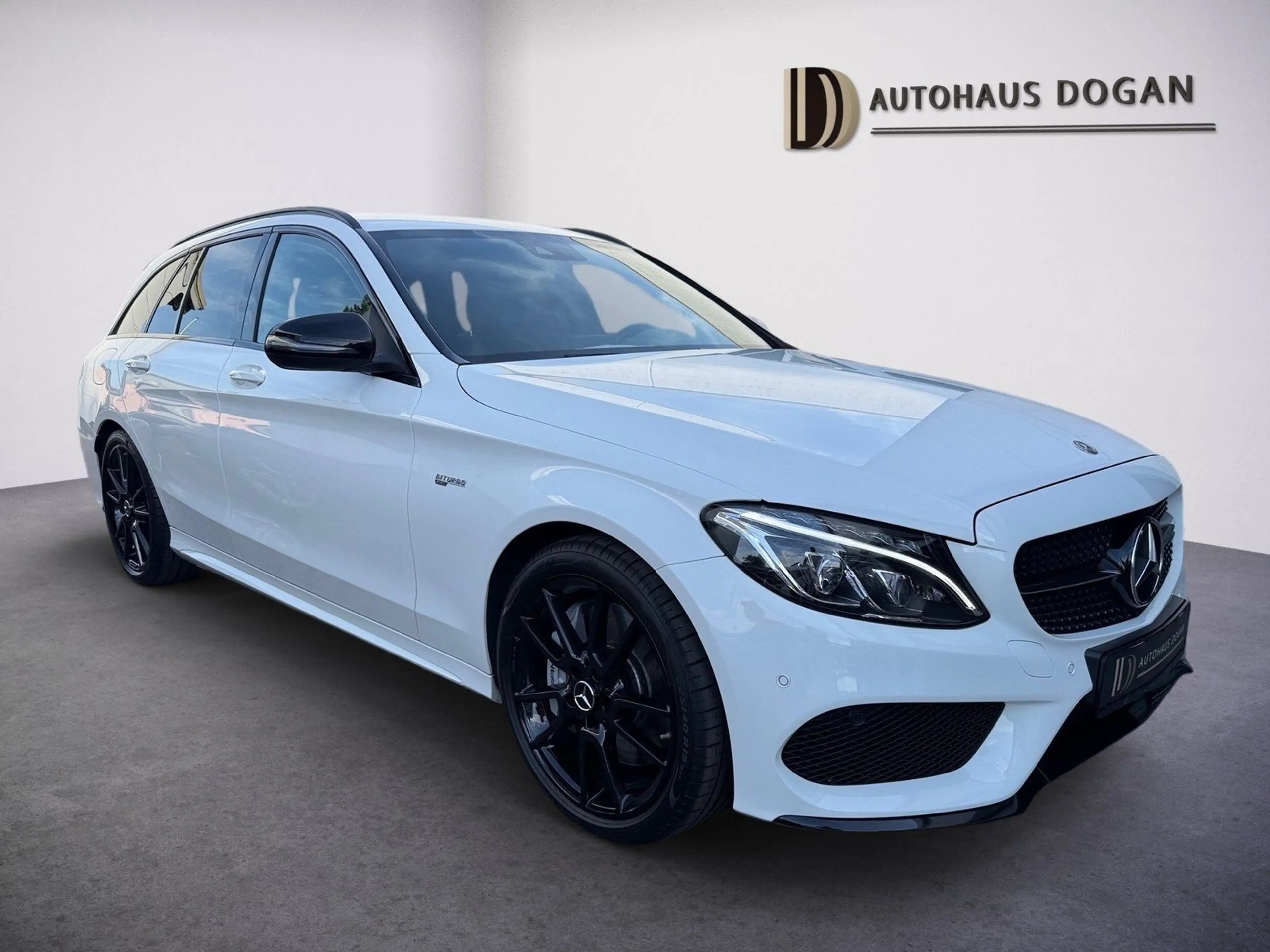 Mercedes-Benz C 43 AMG Perf.Abgas*Night*Kamera*Burmester*LED* — photo 2