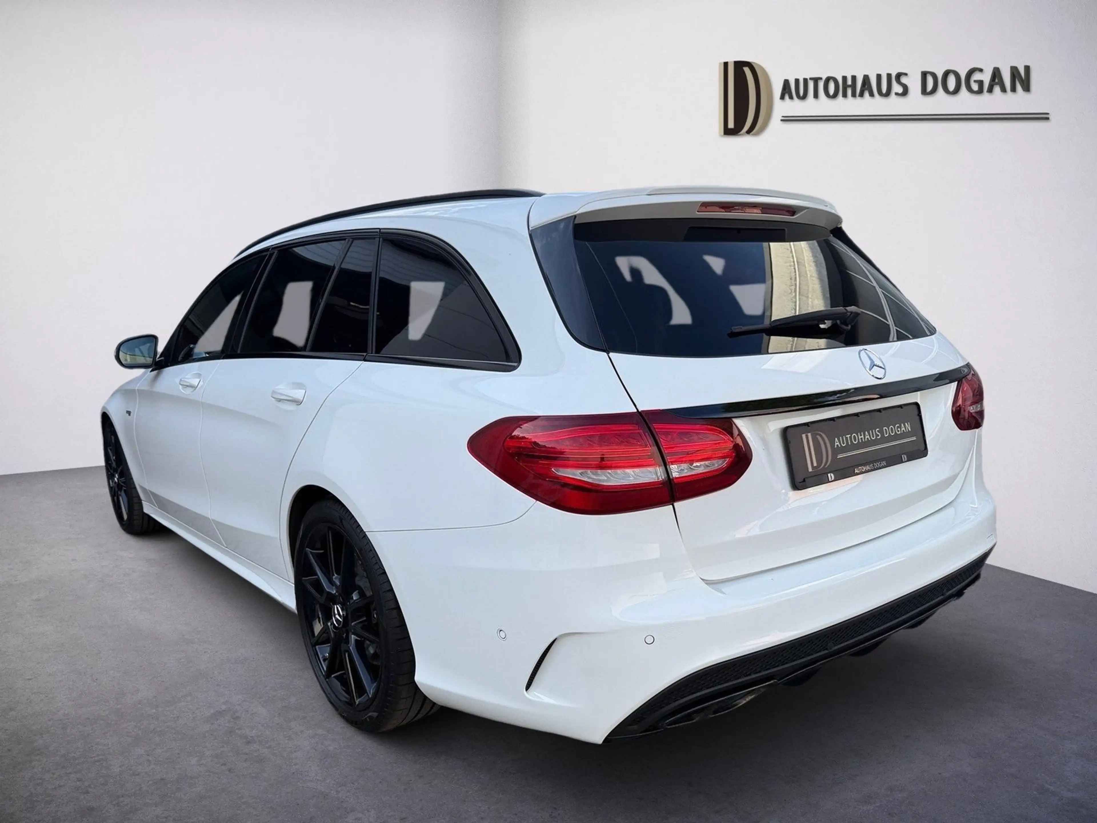 Mercedes-Benz C 43 AMG Perf.Abgas*Night*Kamera*Burmester*LED* — photo 4