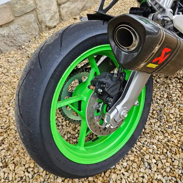 Kawasaki NINJA ZX-4RR - foto 6