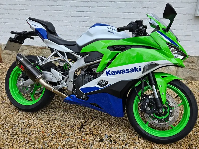 Kawasaki NINJA ZX-4RR
