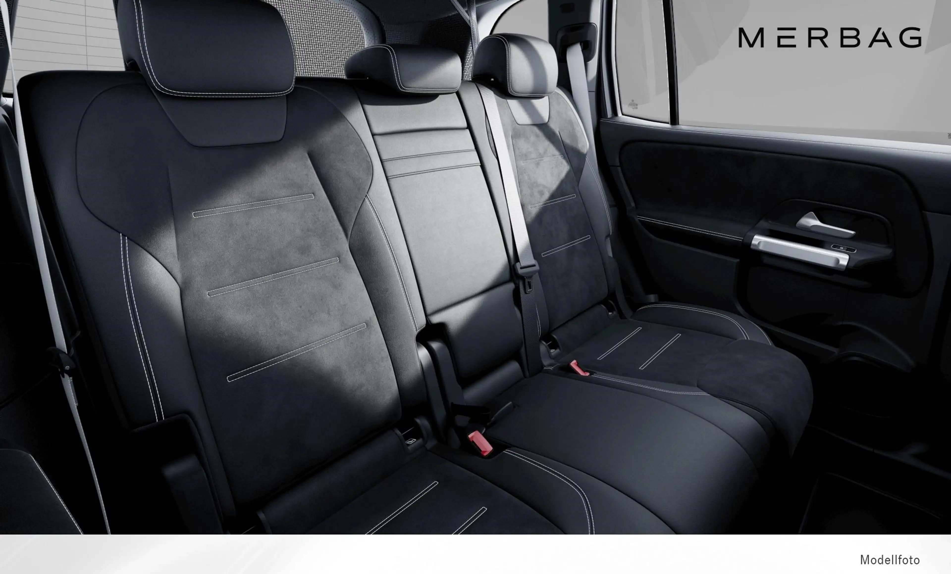 Mercedes-Benz GLB 200 d 4MATIC AMG Line — photo 6