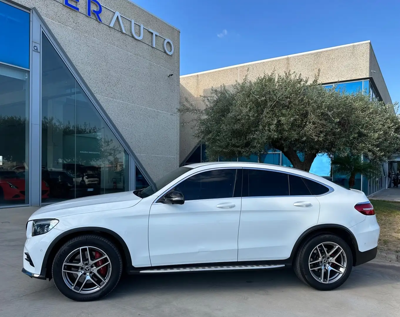 Mercedes-Benz GLC 250 Coupe d Premium 4matic auto Bianco - 2