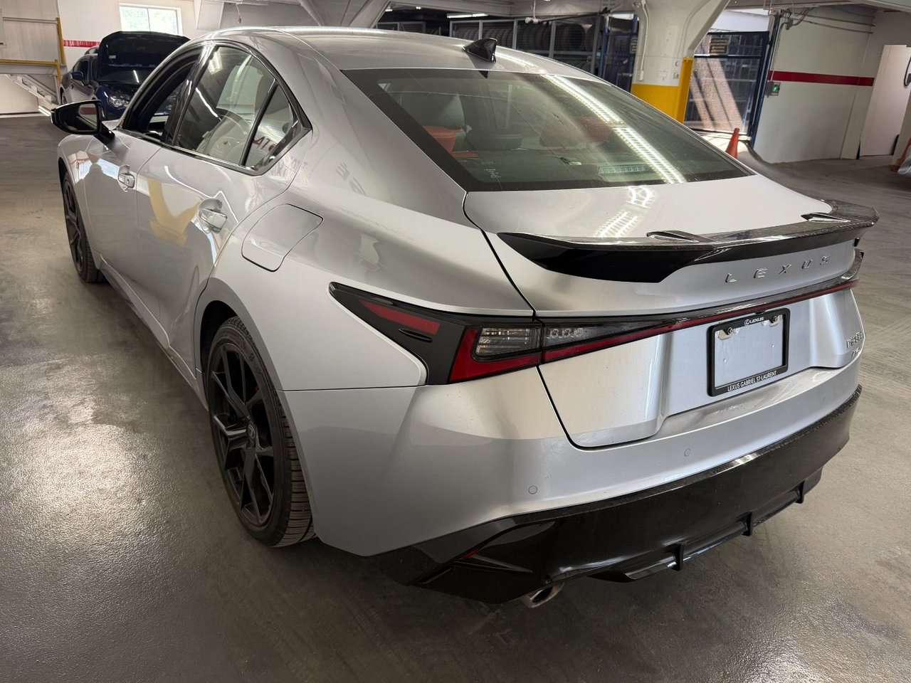 2026 Lexus IS IS350 F-SPORT 3 AWD — снимка 4
