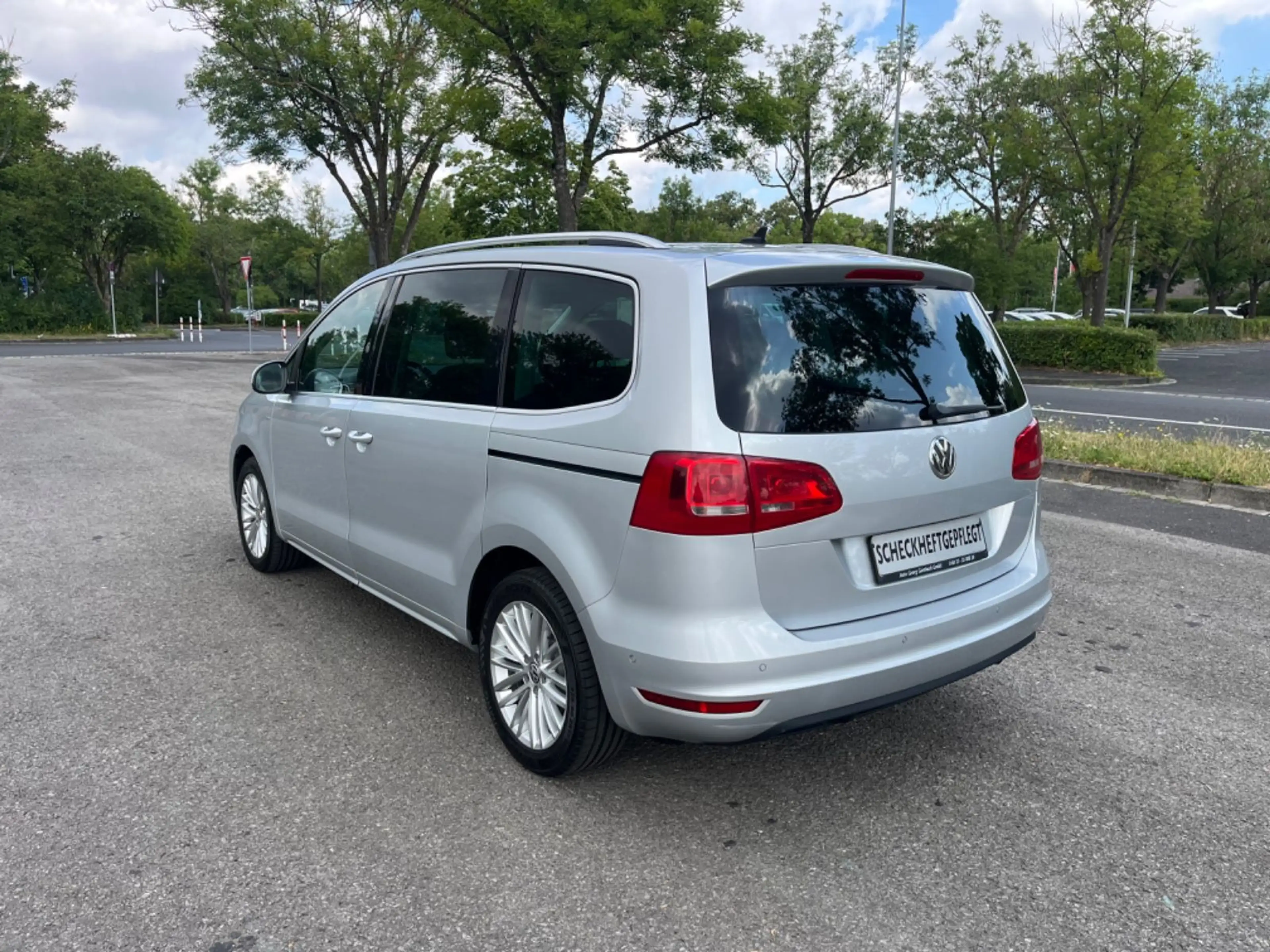 Volkswagen Sharan Cup BMT, DSG, Scheckheft, Zahnriemen NEU — photo 4