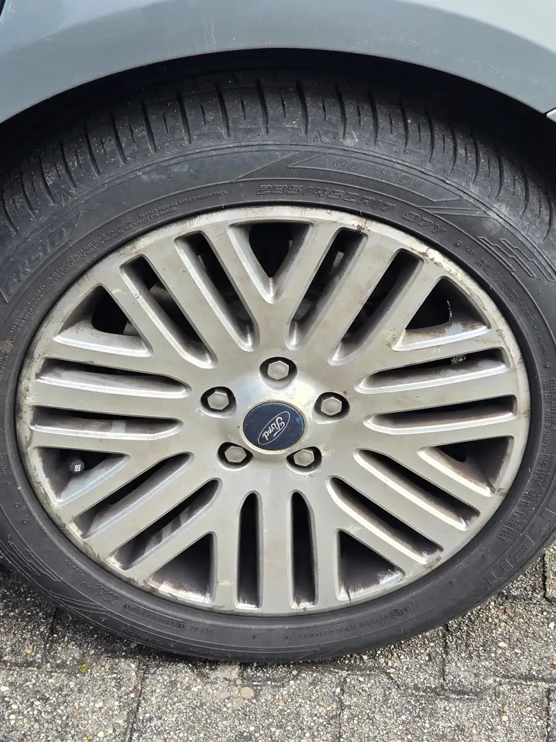 Ford Mondeo Mondeo Turnier 2.0 TDCi Aut. Ghia Silber - 2