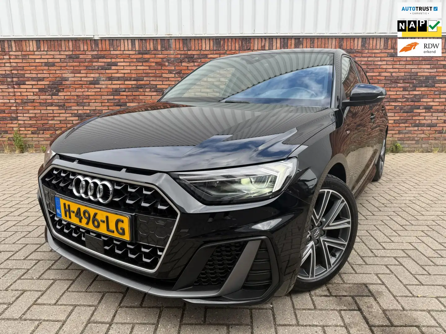Audi A1 Sportback 30 TFSI | 3x S-Line | Eerste eigenaar | Zwart - 1
