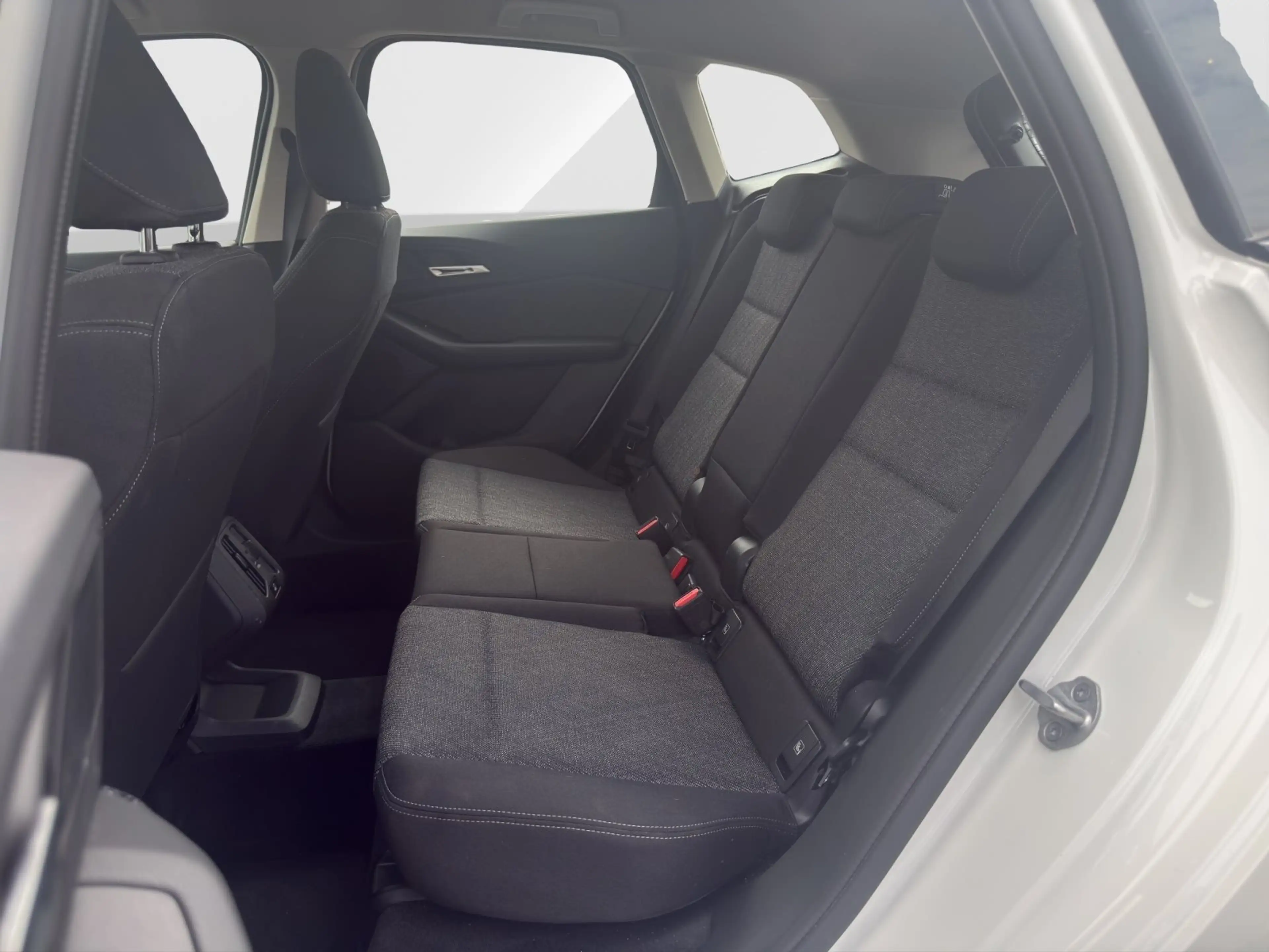 BMW 220 i Active Tourer *AHK*ADAPT LED*KAMERA*KEYLESS*WIRE — photo 14
