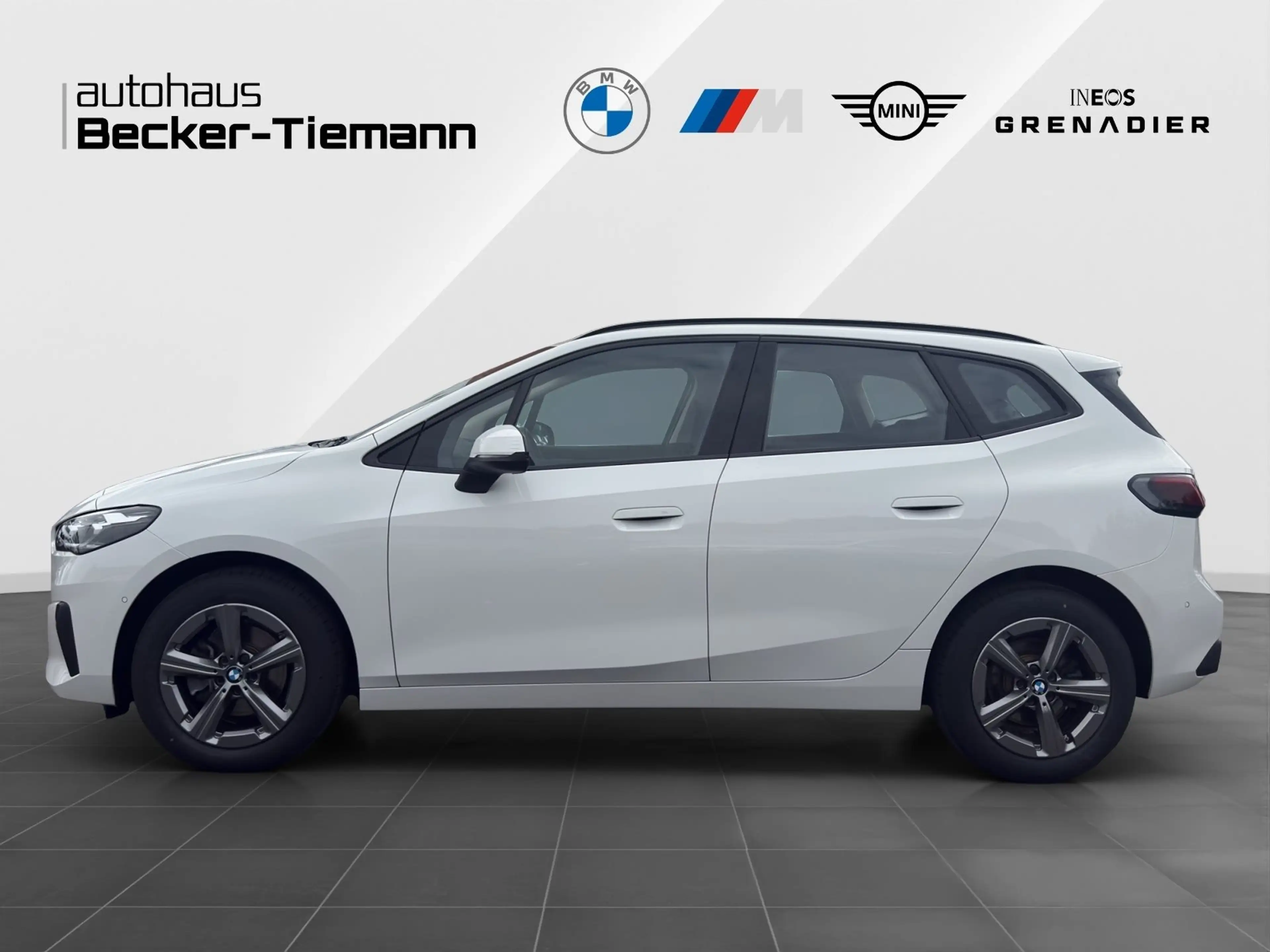 BMW 220 i Active Tourer *AHK*ADAPT LED*KAMERA*KEYLESS*WIRE — photo 4
