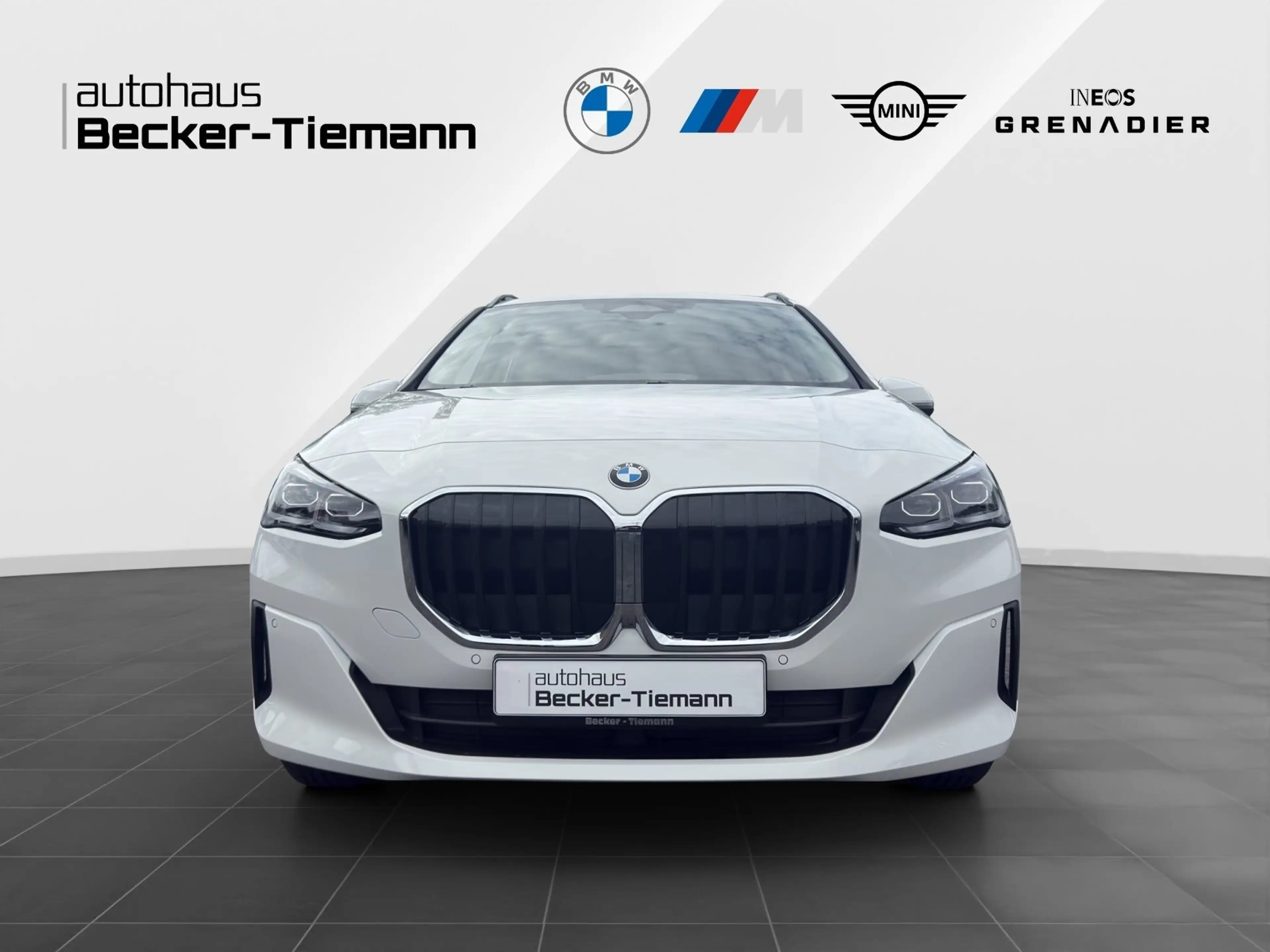 BMW 220 i Active Tourer *AHK*ADAPT LED*KAMERA*KEYLESS*WIRE — photo 3
