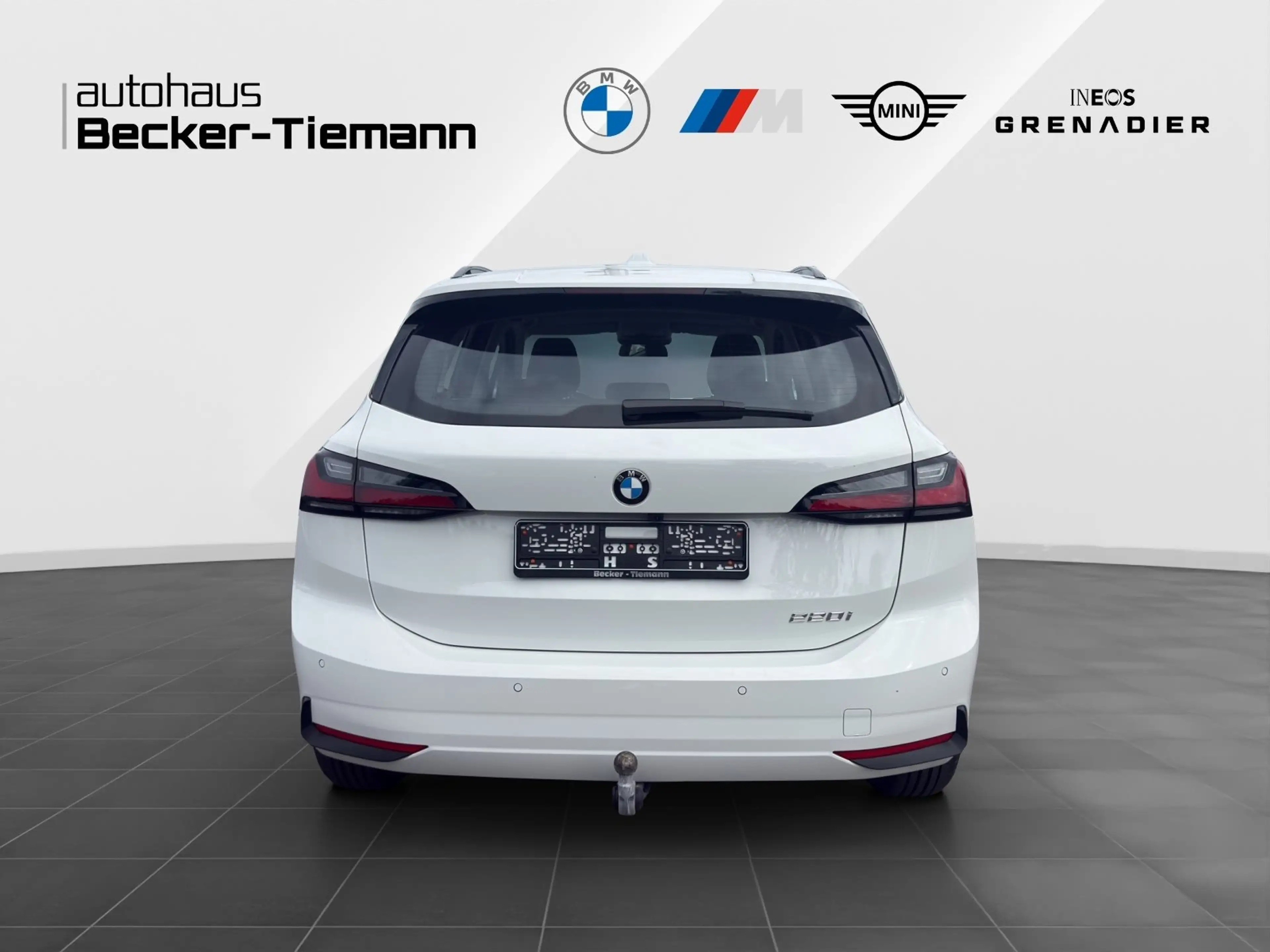 BMW 220 i Active Tourer *AHK*ADAPT LED*KAMERA*KEYLESS*WIRE — photo 6