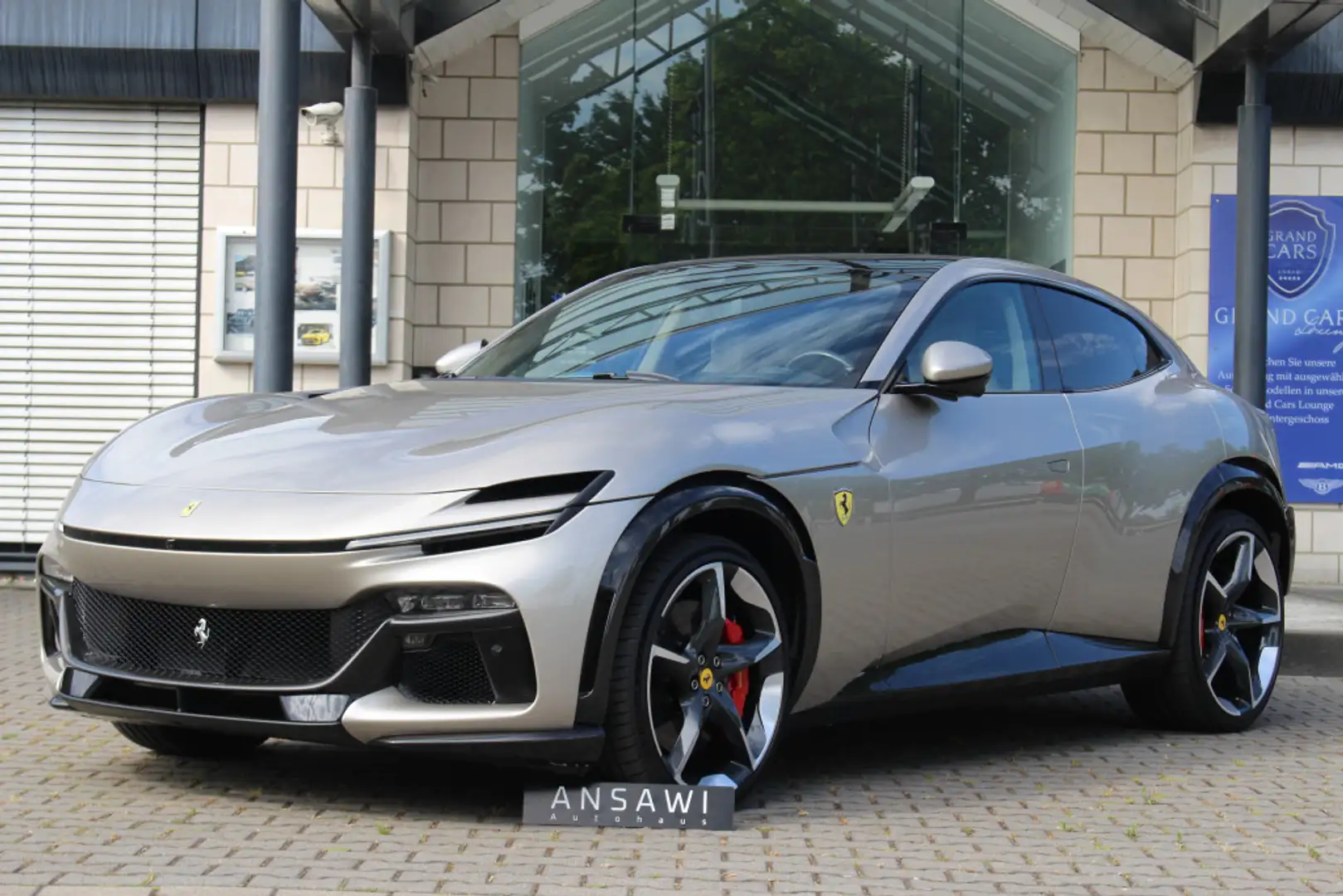 Ferrari Purosangue Carbon außen innen Pano 23 Zoll 2025 Beige - 1