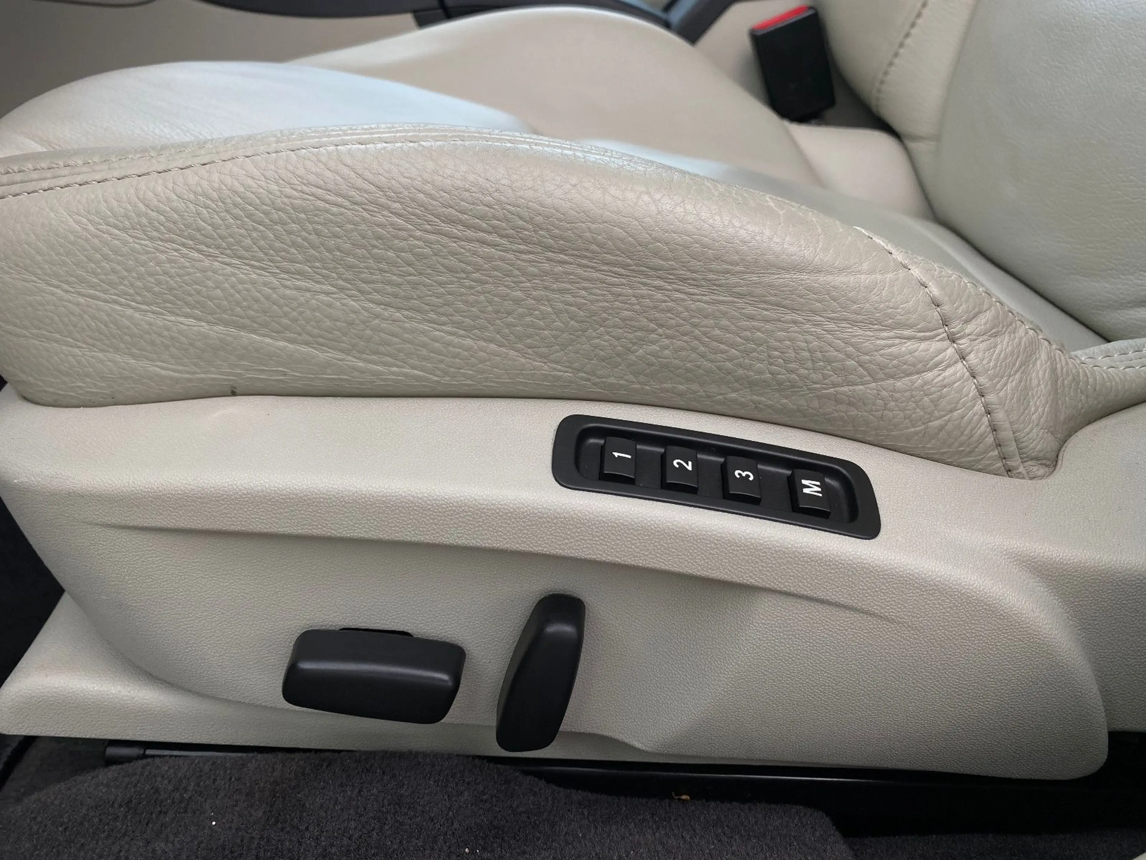 Saab 9-3 Lim. 2.8 T Aero — photo 8