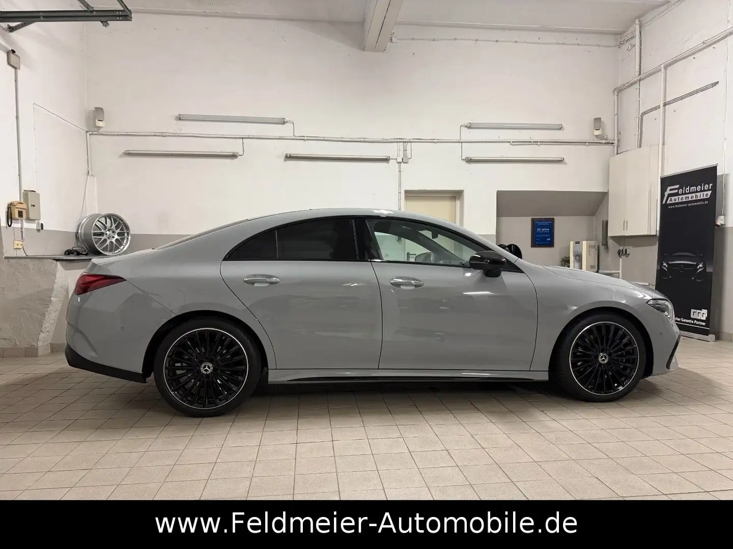 Mercedes-Benz CLA 200 AMG*Special Edition*Night*Pano*Distr*19" Grau - 2