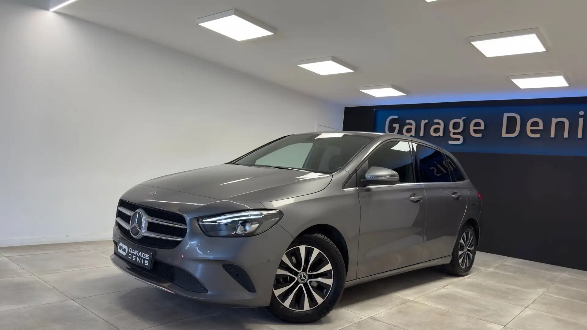 Mercedes-Benz B 180 d NEW MOD*GPS+CAMERA*LED*CUIR*GARANTIE 12MOIS* Gris - 1