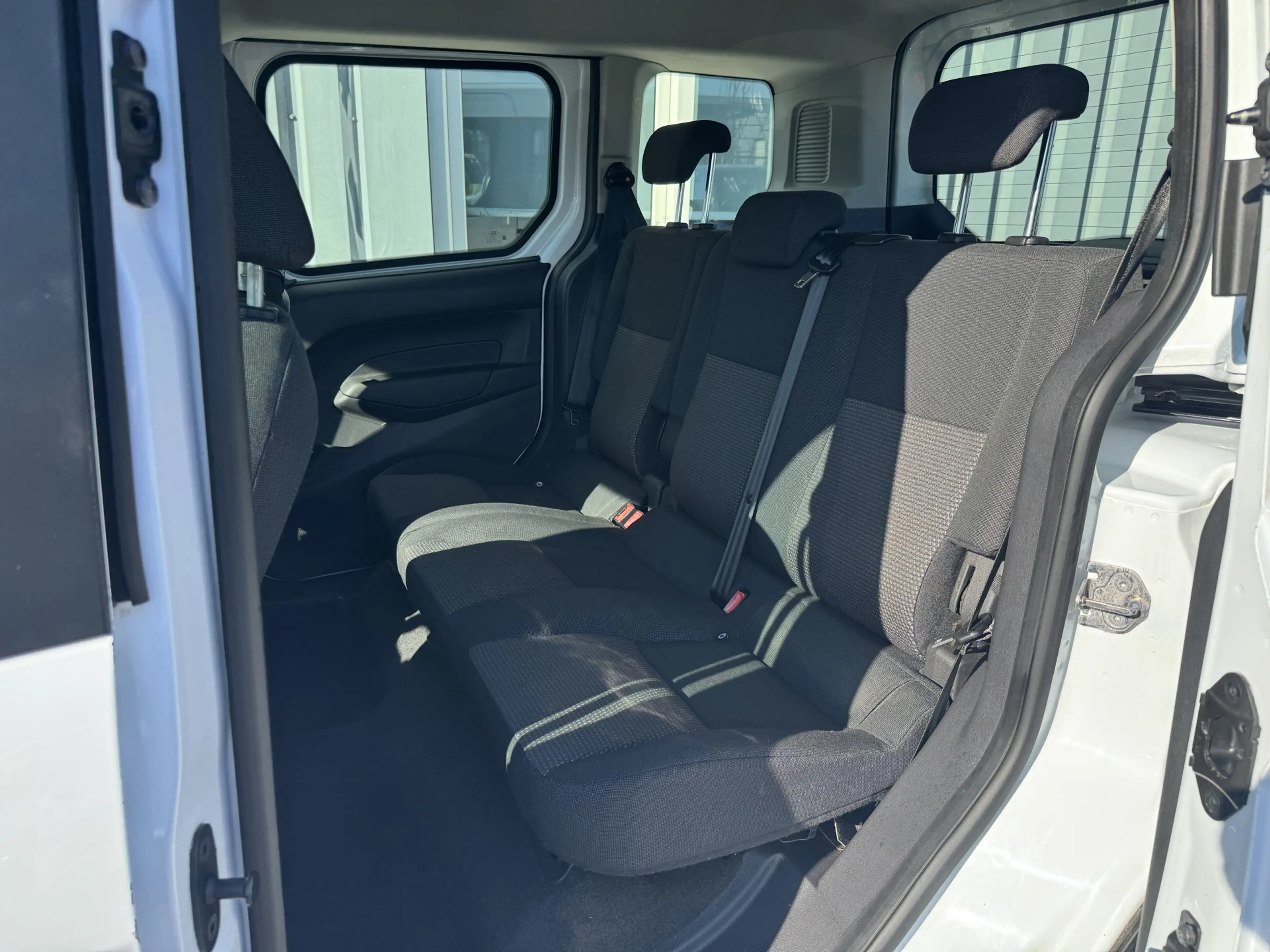 Ford Tourneo Connect Compact 1.0 Trend — photo 7