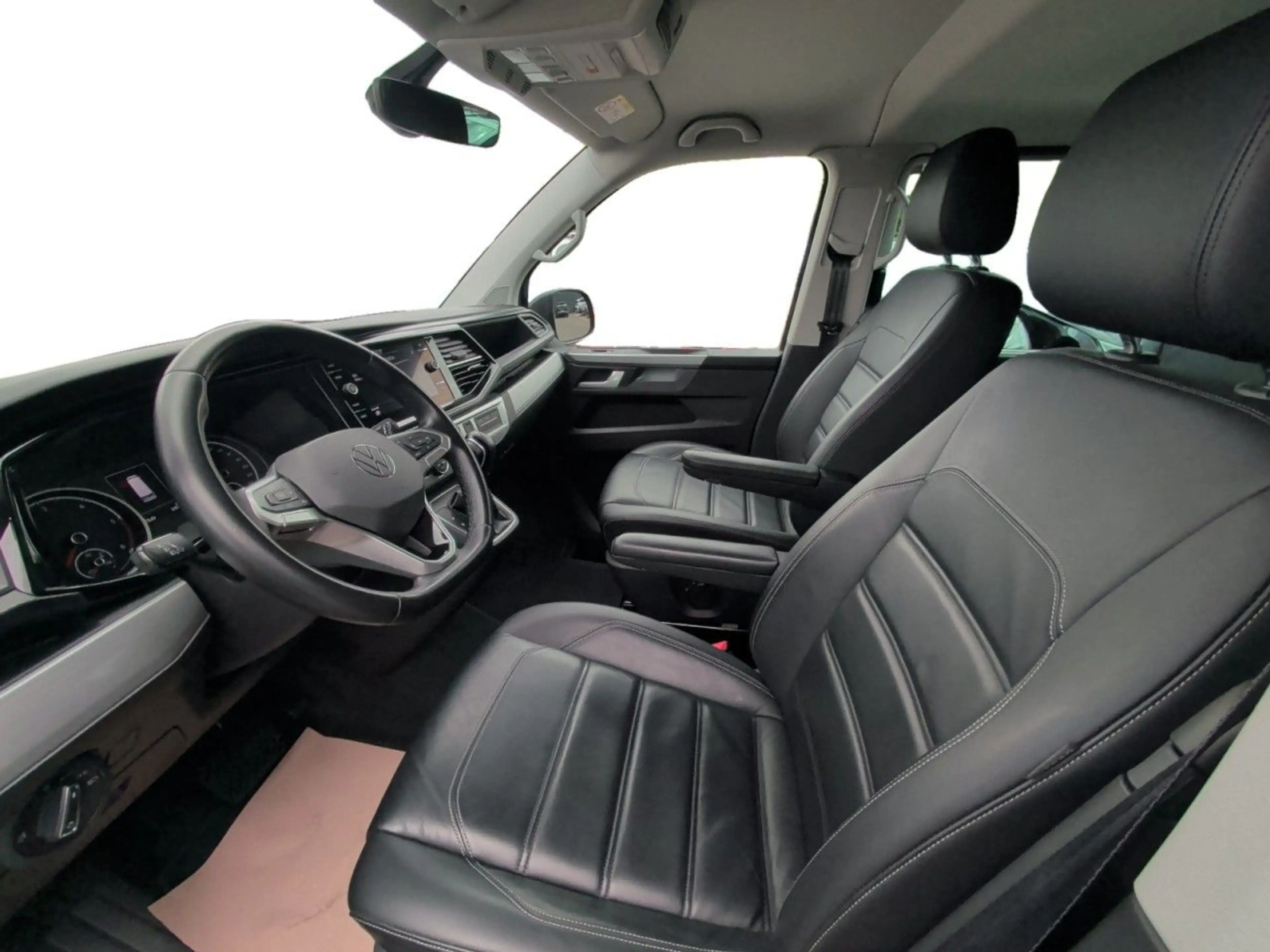 Volkswagen T6.1 Multivan Comfortline lang 8Sitze+8fach+LEDER Klima Navi — photo 11