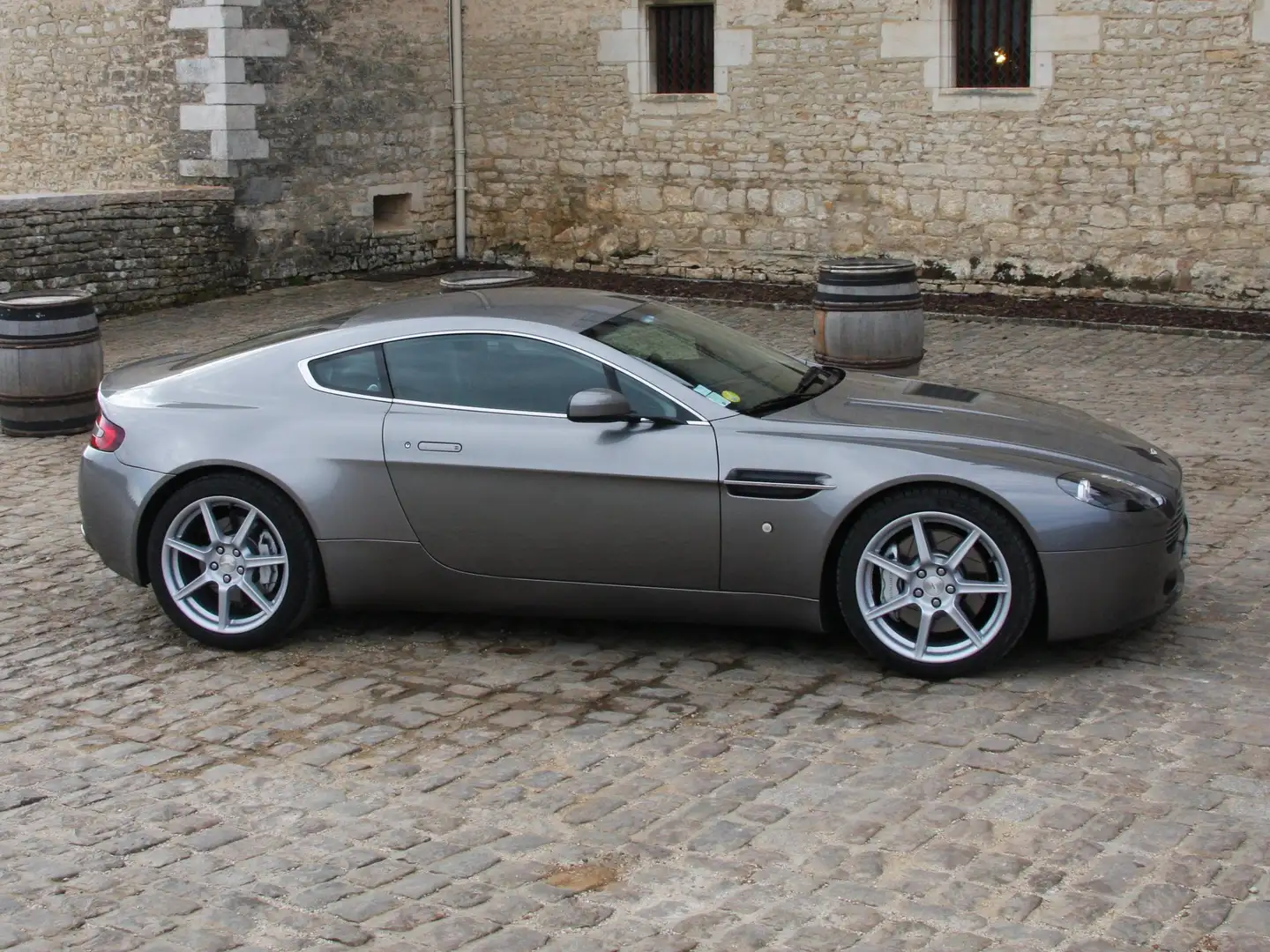 Aston Martin Vantage Coupé V8 Séquentielle Grey - 1