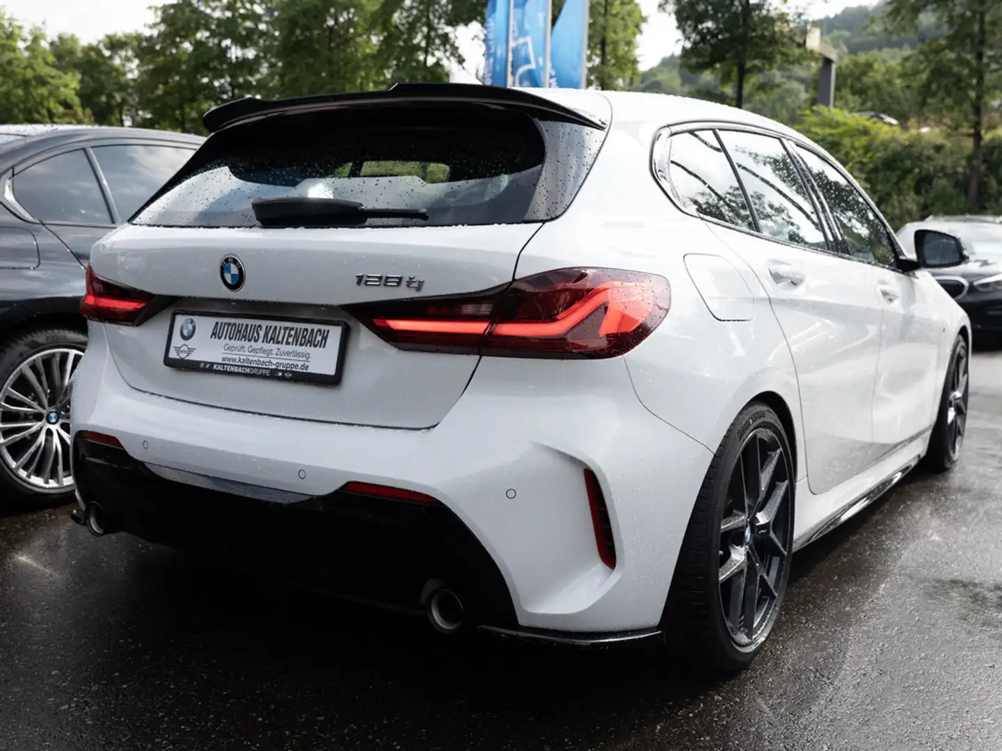 BMW 128 ti A LED SCHEINWERFER NAVI SHZ PDC KLIMA Weiß - 2