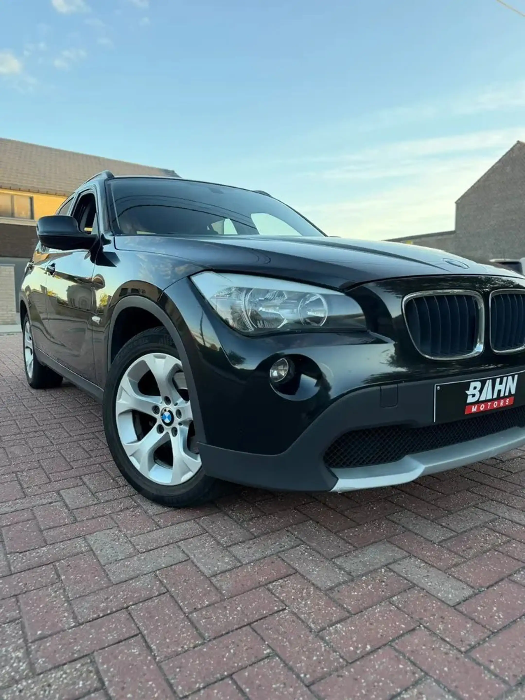 BMW X1 — photo 8