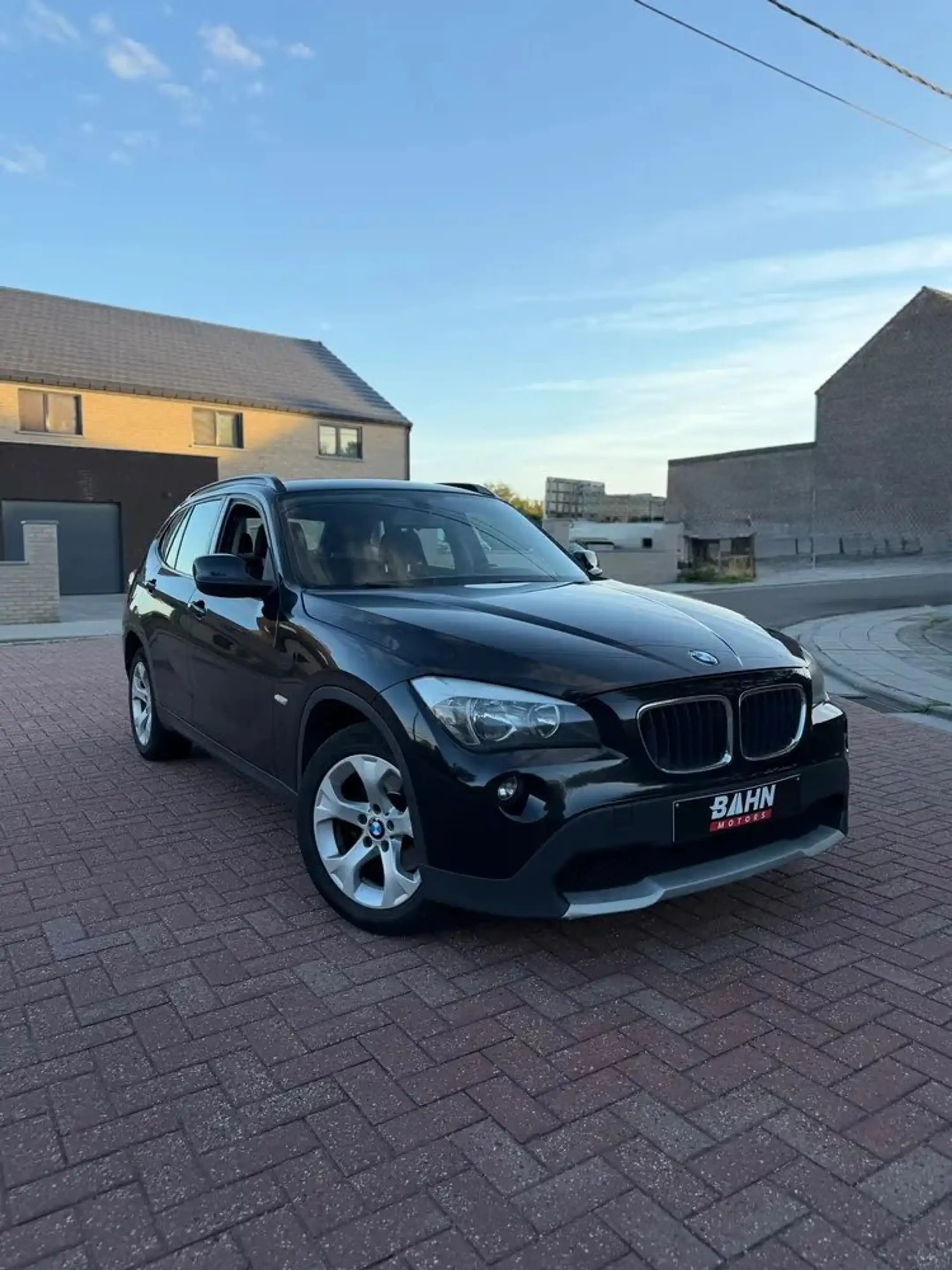 BMW X1 — photo 3
