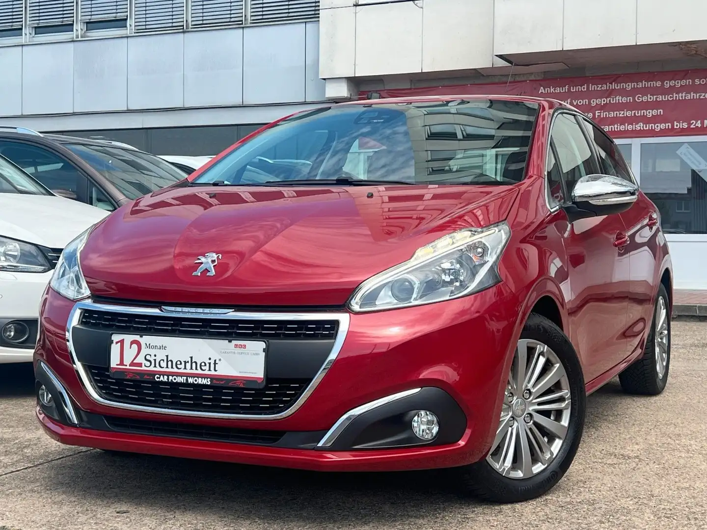 Peugeot 208 Allure *AUTOMATIK*1.HAND*APPLE CARPLAY*NAVI* Rouge - 1
