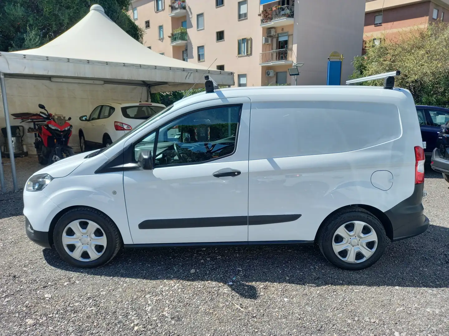 Ford Courier Blanc - 2