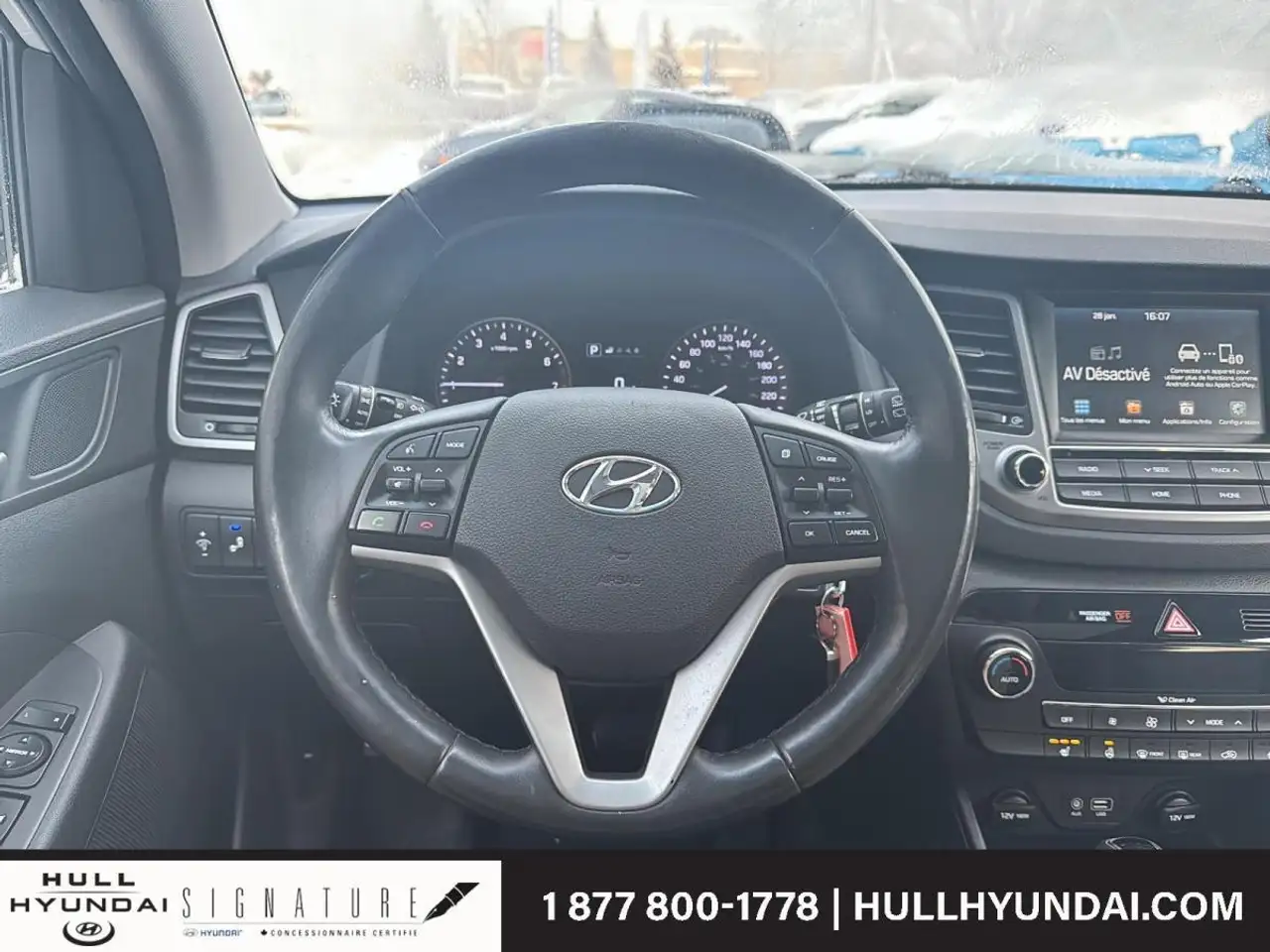 Hyundai TUCSON снимка Hyundai TUCSON