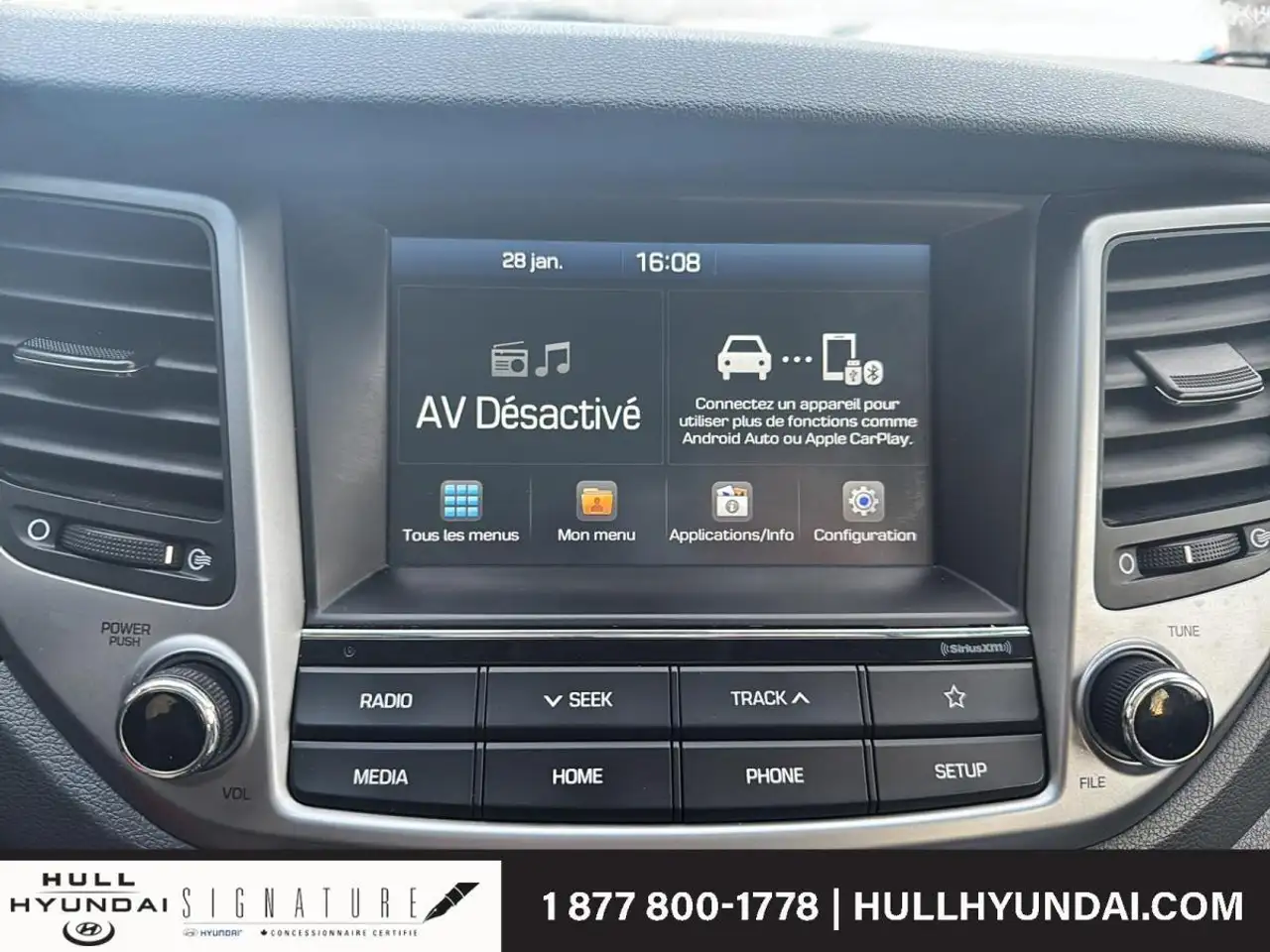 Hyundai TUCSON снимка Hyundai TUCSON