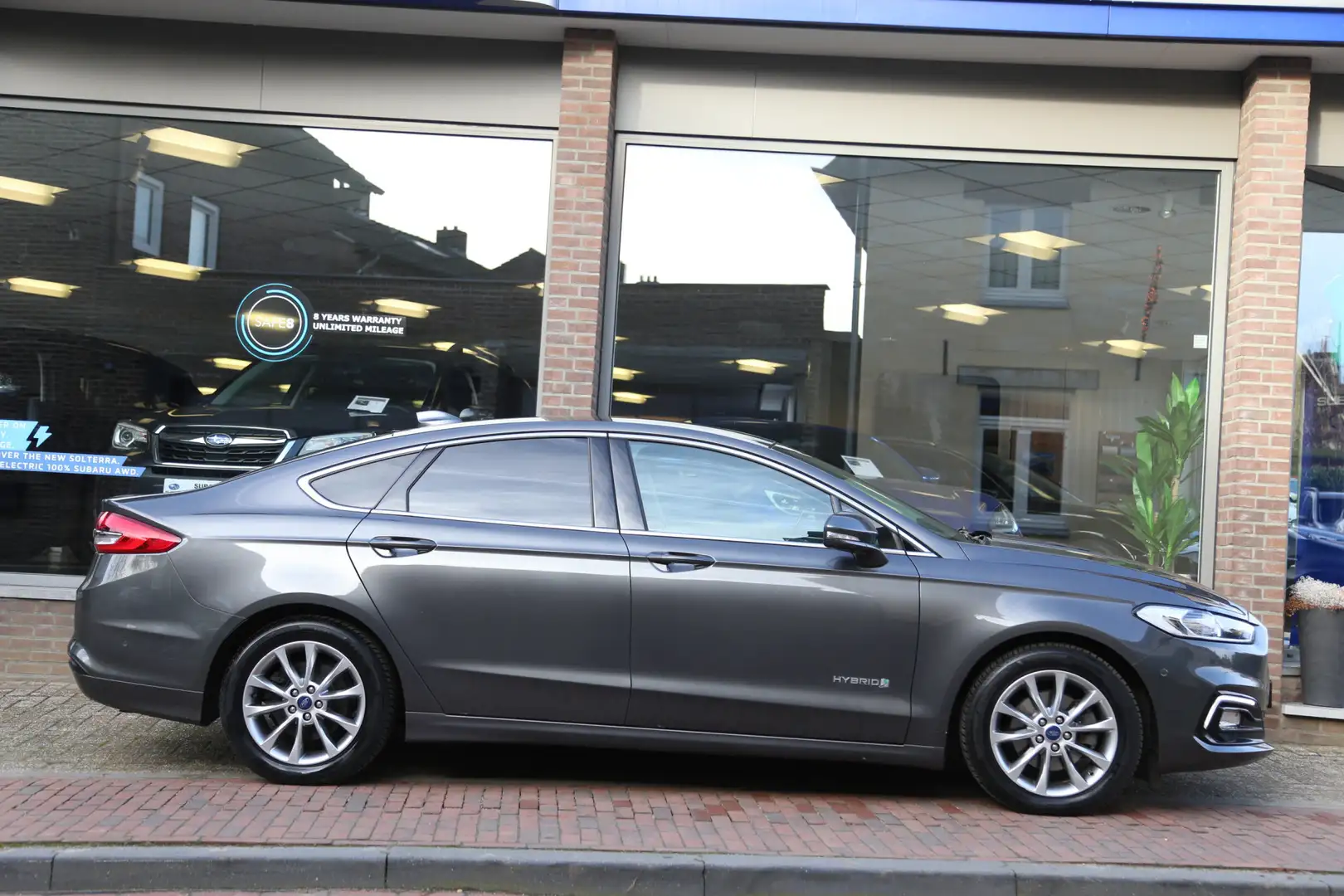 Ford Mondeo 2.0 IVCT HEV Titanium Navi Camera Gris - 2