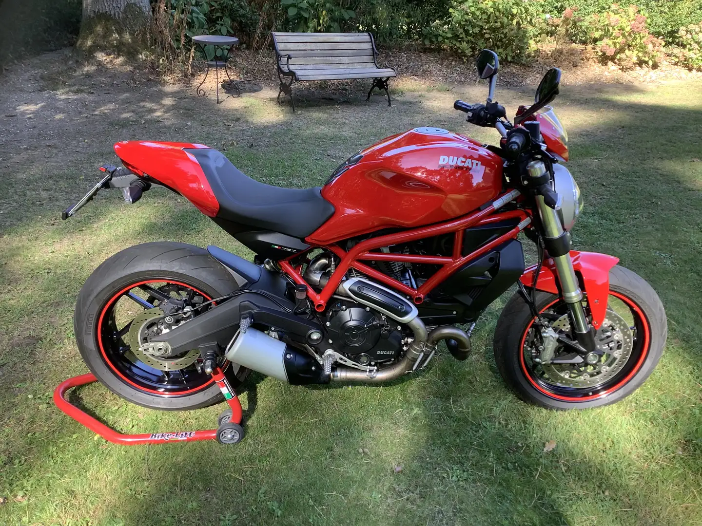 Ducati Monster 797 IN TOPSTAAT Rojo - 2