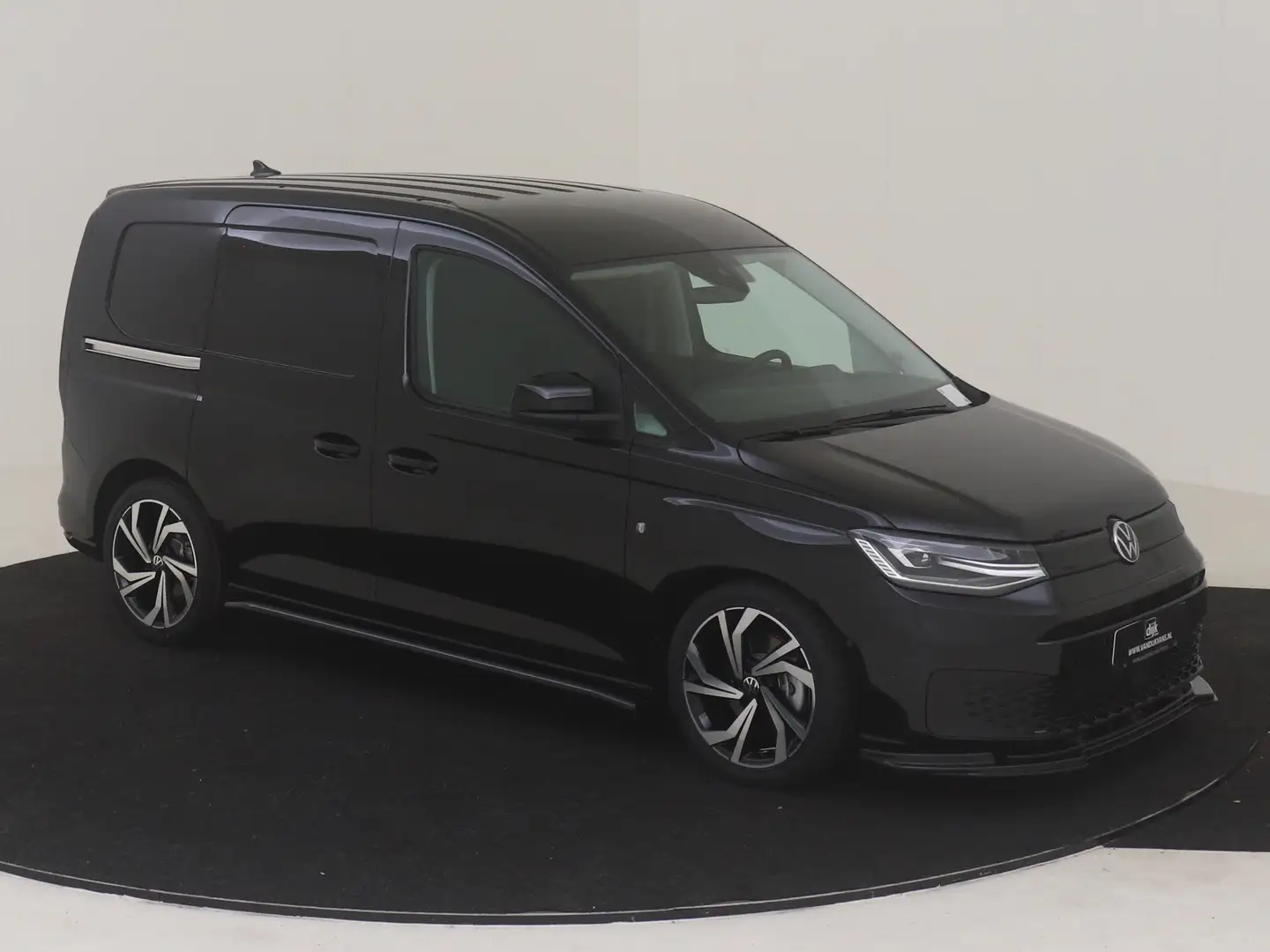 Volkswagen Caddy Cargo 120 PK TDI DSG ADVANCE EDITION ( BPM VRIJ ) Zwart - 2