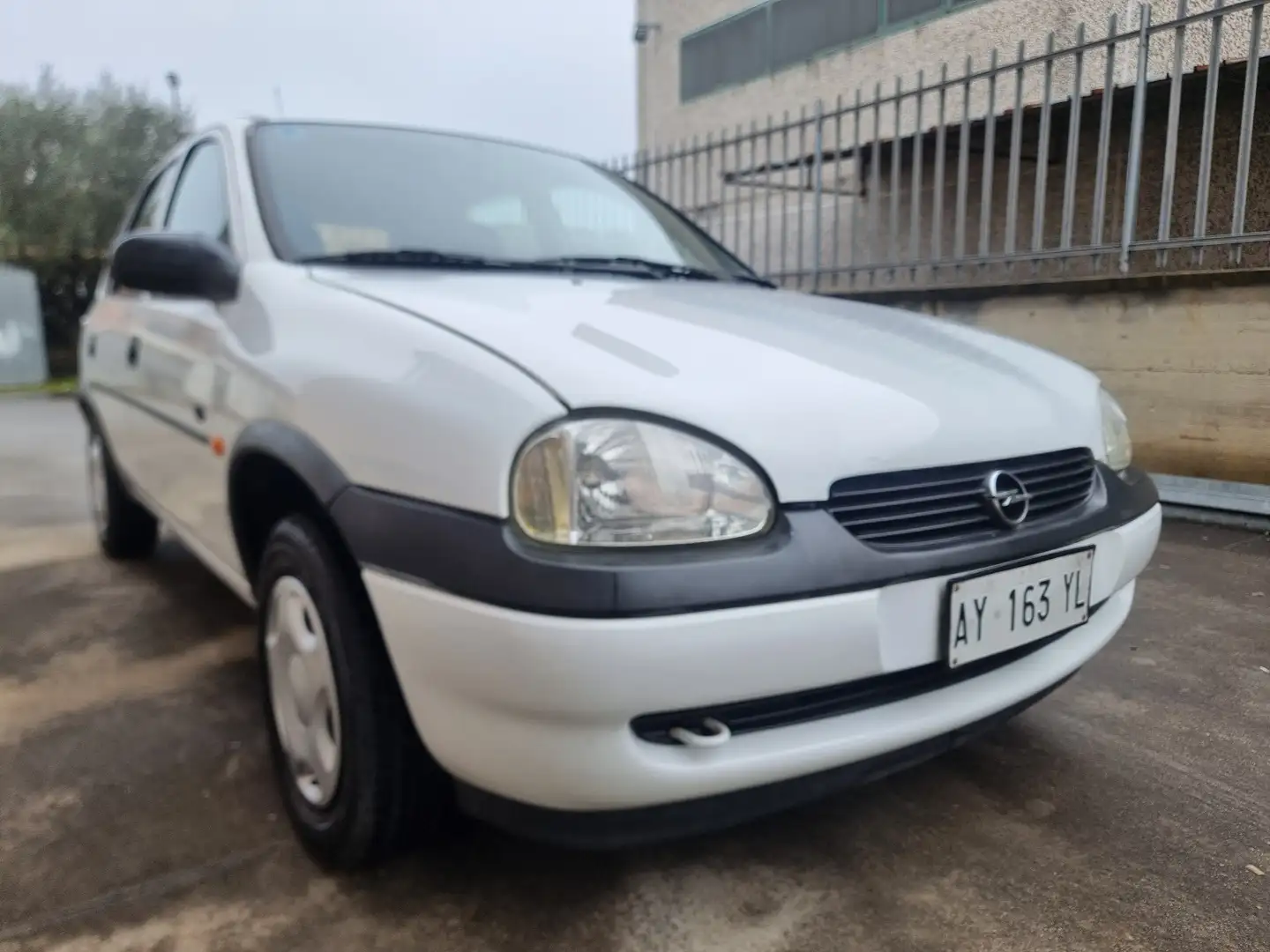 Opel Corsa 5p 1.0 12v Viva c/airbag 55cv - 2