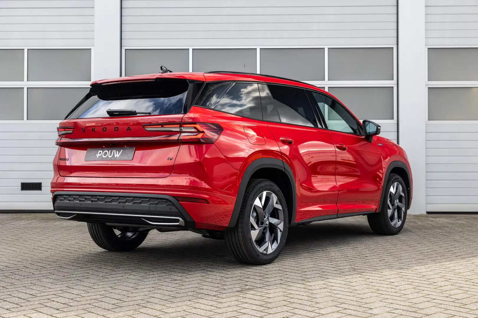 Skoda Kodiaq 1.5 TSI 204pk PHEV Sportline Business | Winter Pak Rood - 2