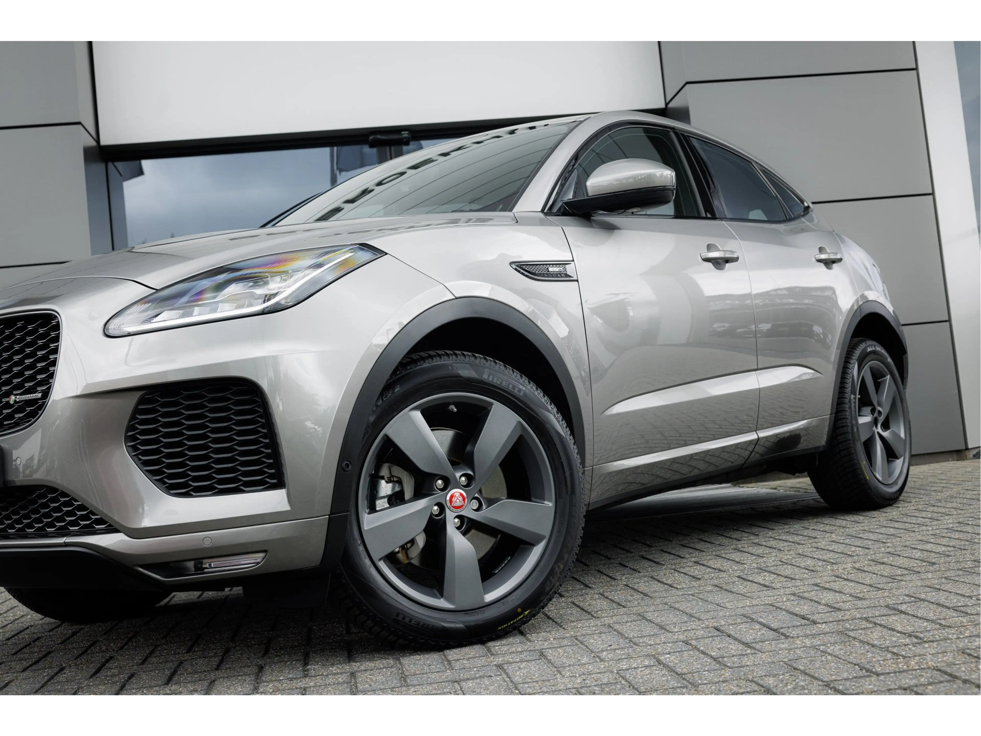 Jaguar E-Pace P250 AWD R-Dynamic S | Panoramadak | Elektr achter — photo 2