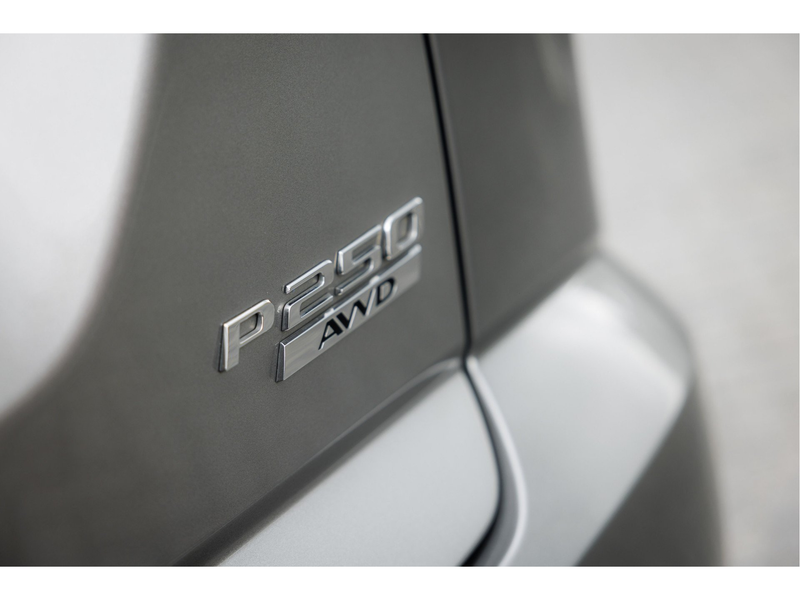Jaguar E-Pace P250 AWD R-Dynamic S | Panoramadak | Elektr achter — photo 15