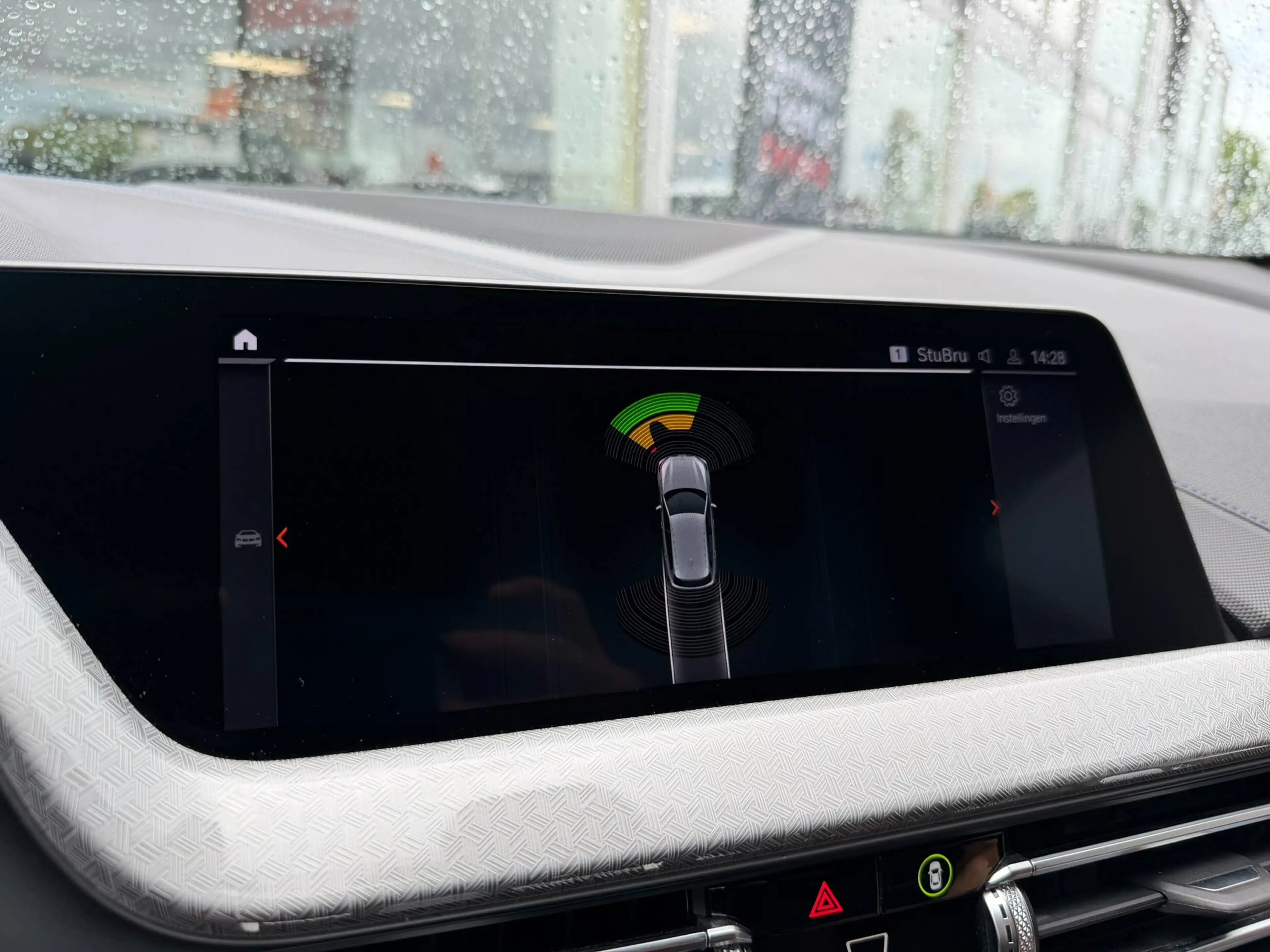 BMW 118 M PACK / MAT GRIJS / PANO / SFEERVERLICHTING / CARPLAY / ZETELVERWARMING / — photo 30