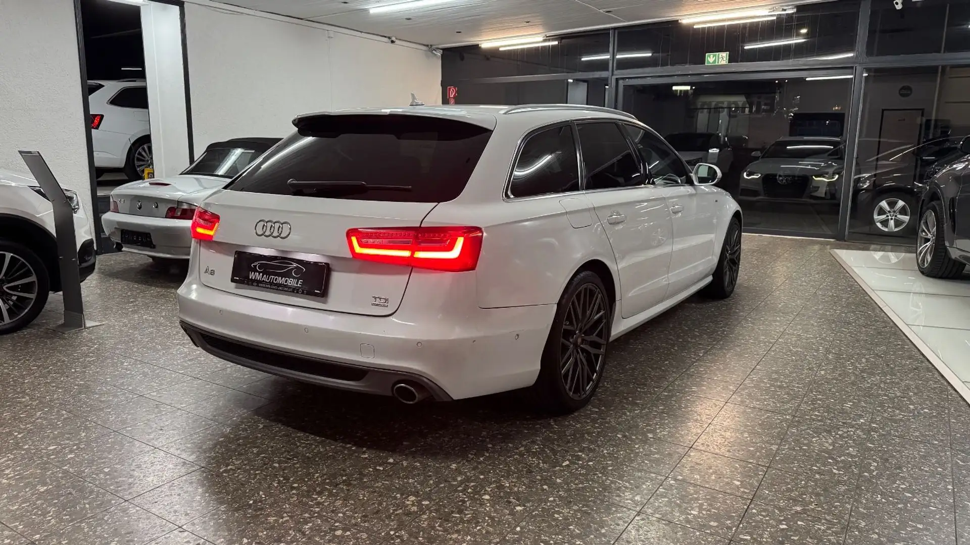 Audi A6 Avant 3.0 TDI quattro*S line*Autm*Navi*LED*Le Blanc - 2