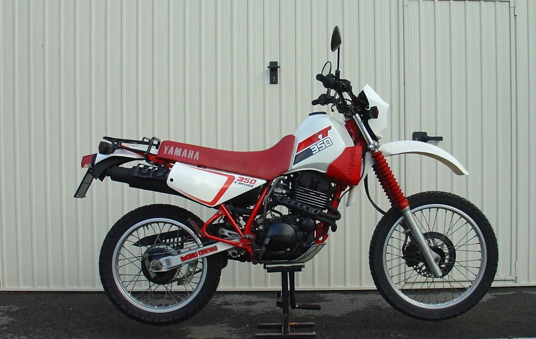 Yamaha XT 350 Blanc - 1