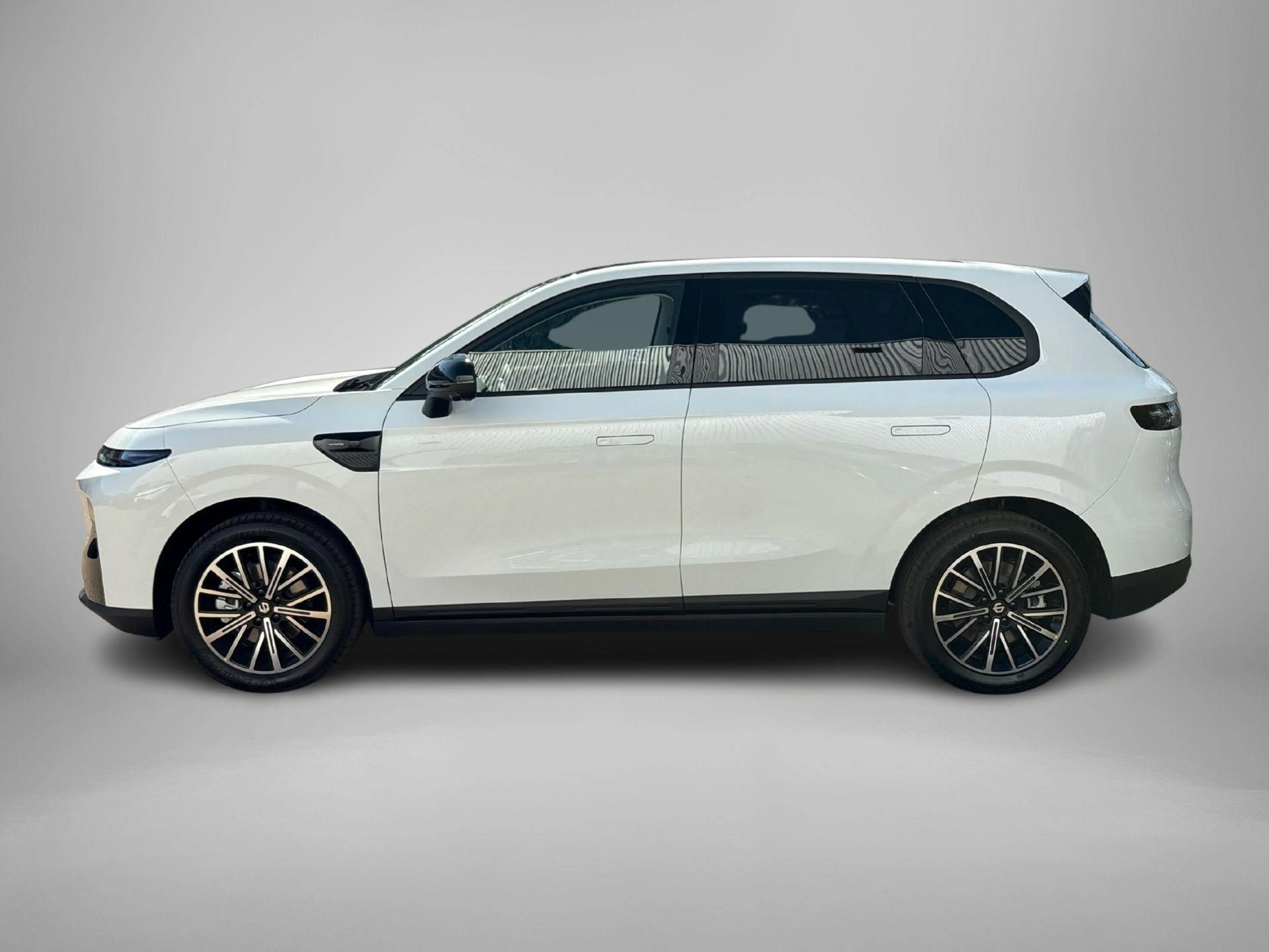 Leapmotor B10 Design ProMax 67.1 kWh 218pk | Voorraaddeal! | Nav — photo 2