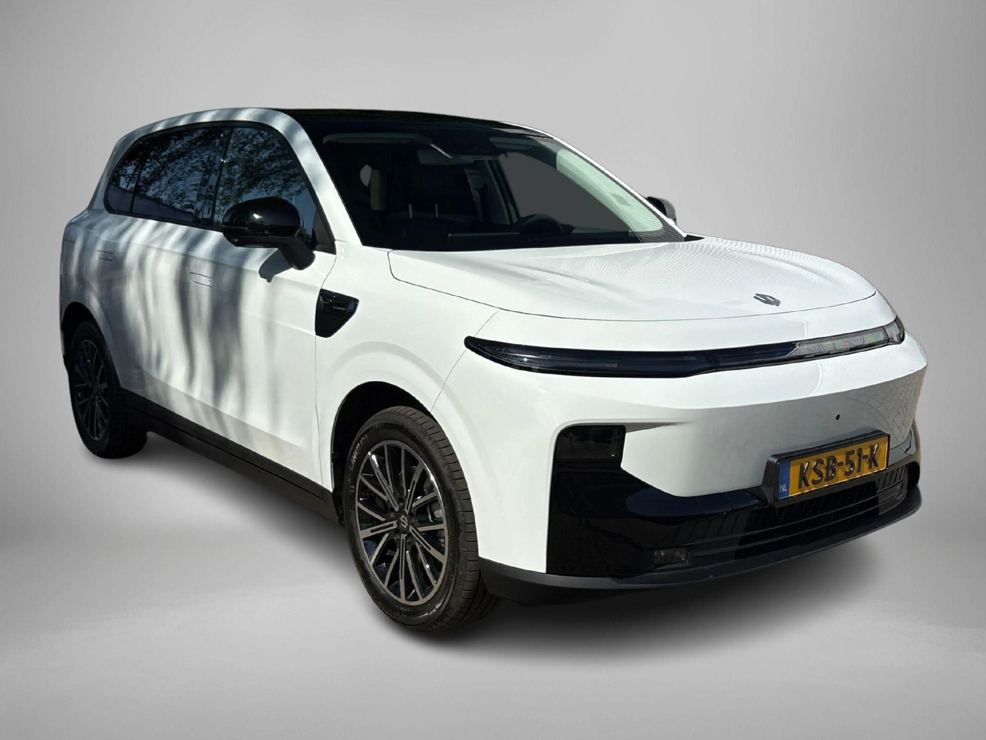 Leapmotor B10 Design ProMax 67.1 kWh 218pk | Voorraaddeal! | Nav — photo 7