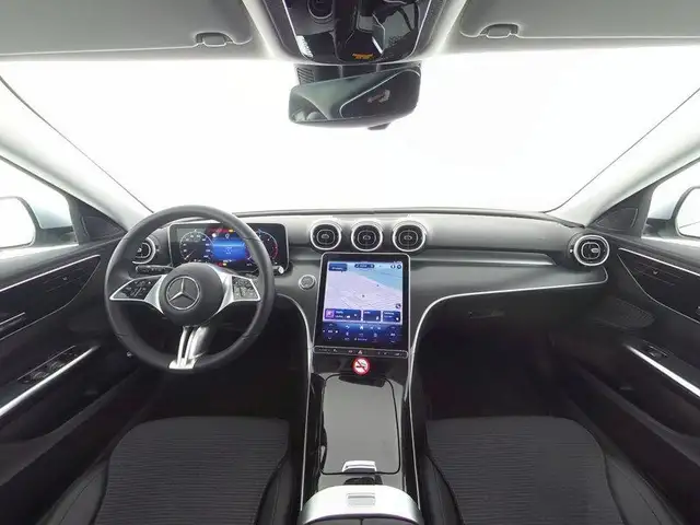 Mercedes-Benz C-Class view 7