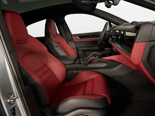 Porsche Cayenne view 13