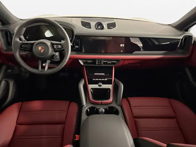 Porsche Cayenne view 11