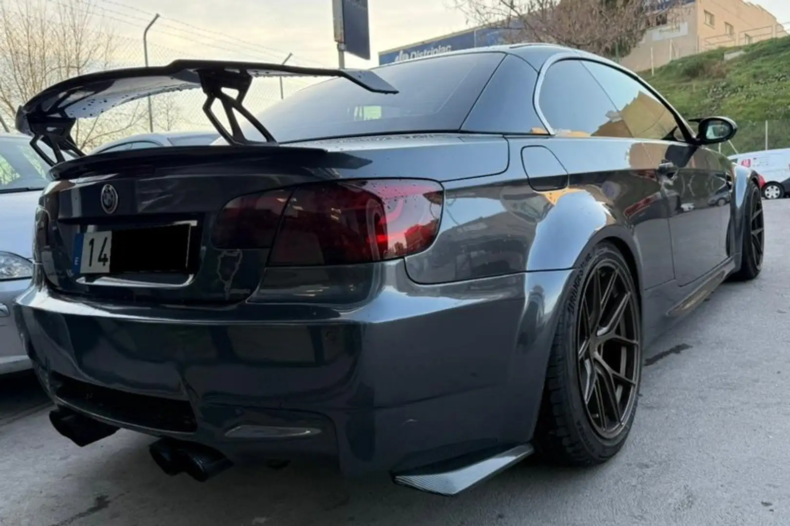 BMW 330 330d Cabrio Aut. Gris - 2