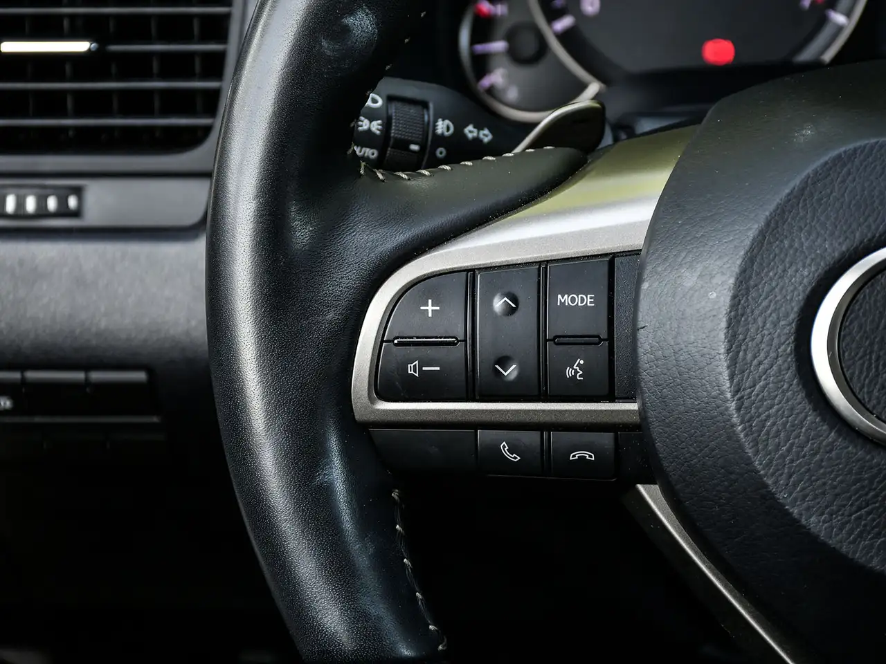 Lexus RX fotografie Lexus RX