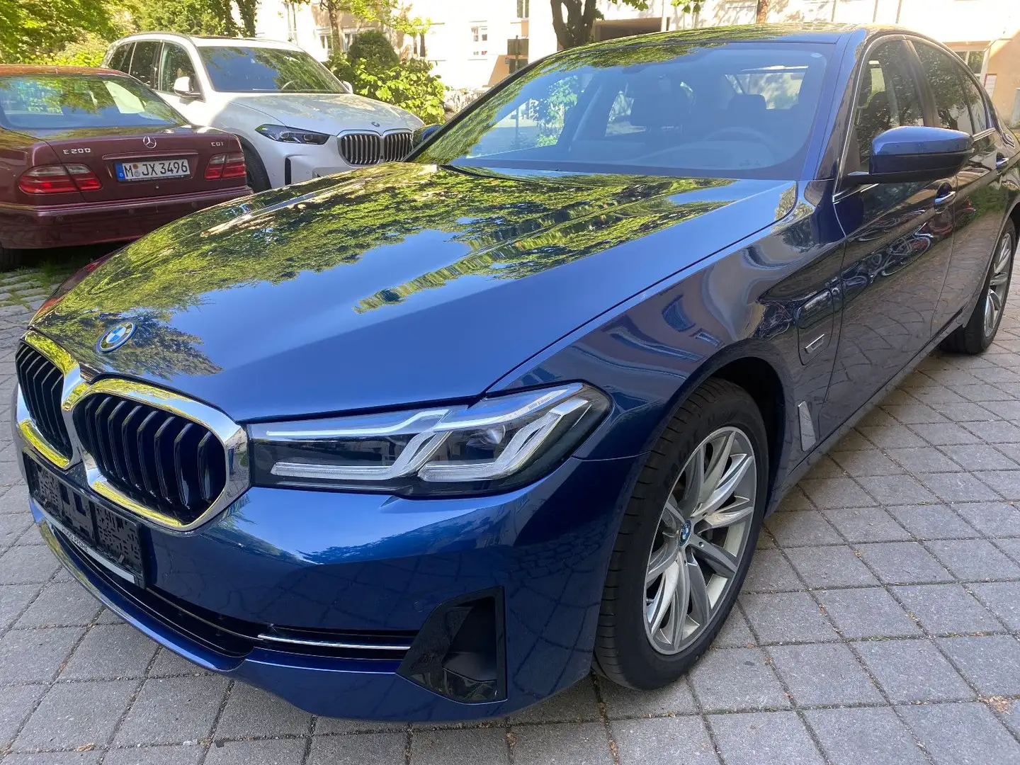 BMW 530 e Leder, Memory, Head Up Display, Laser Bleu - 1
