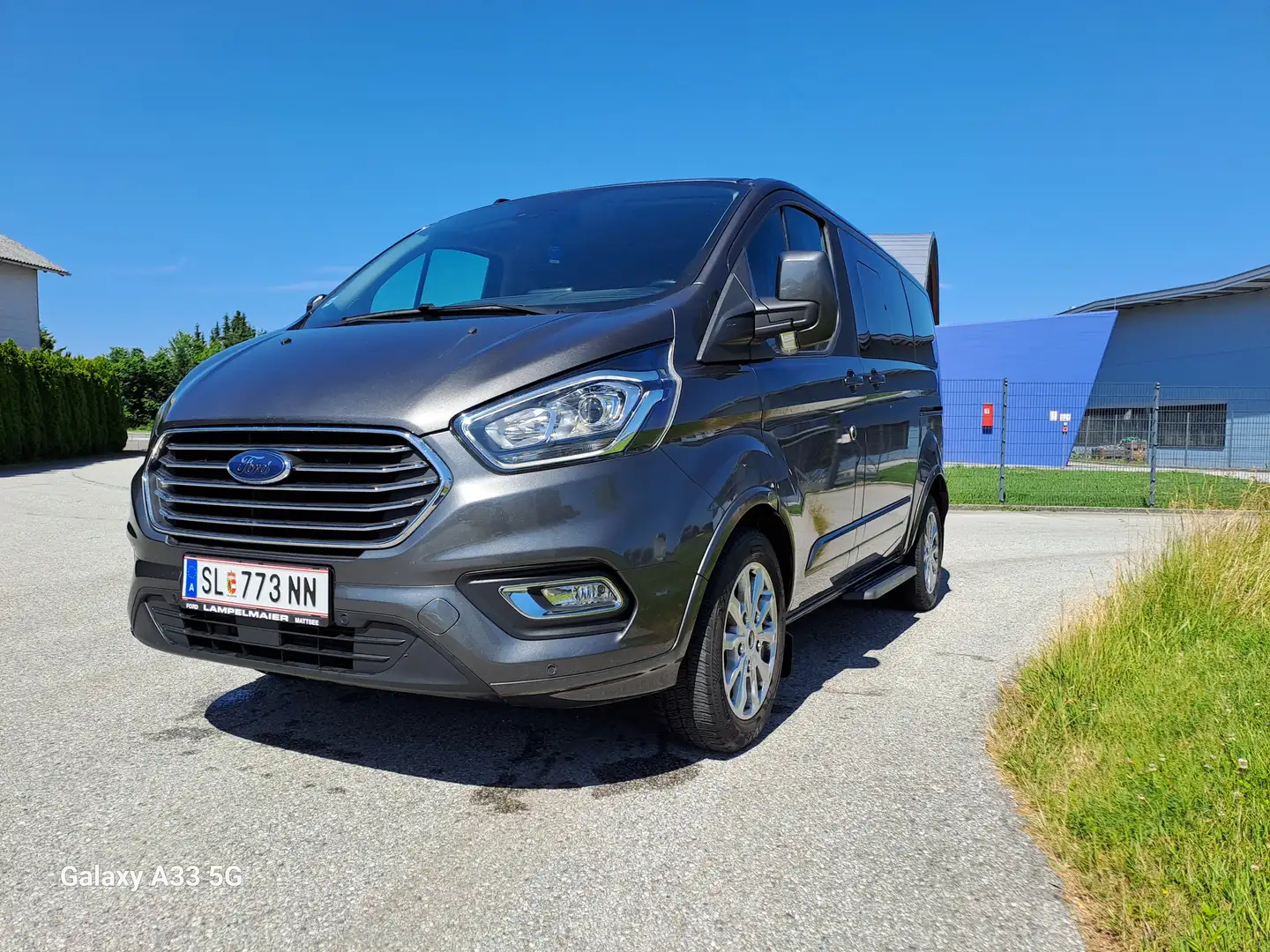 Ford Tourneo Custom Tourneo Custom 2,0 EcoBlue 320 L1 Titanium Grau - 1