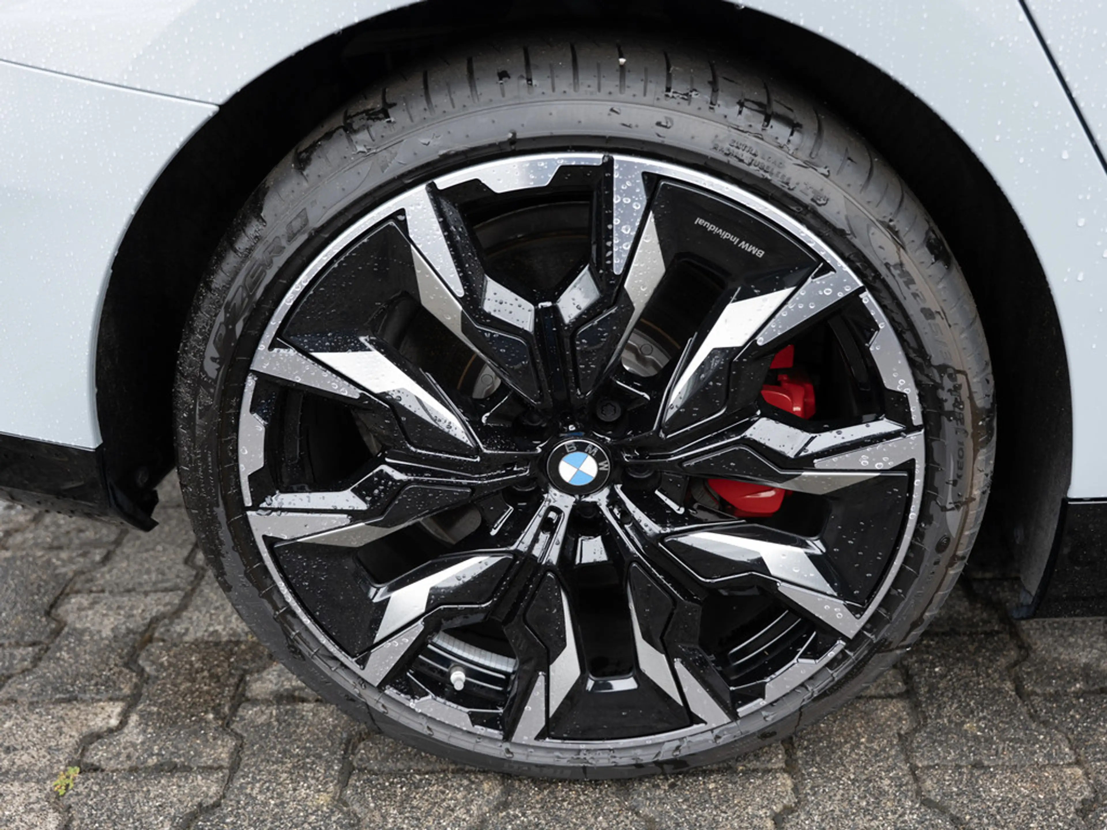 BMW 550 e Touring xDrive M-Sport Pro PANO AHK HUD — photo 8