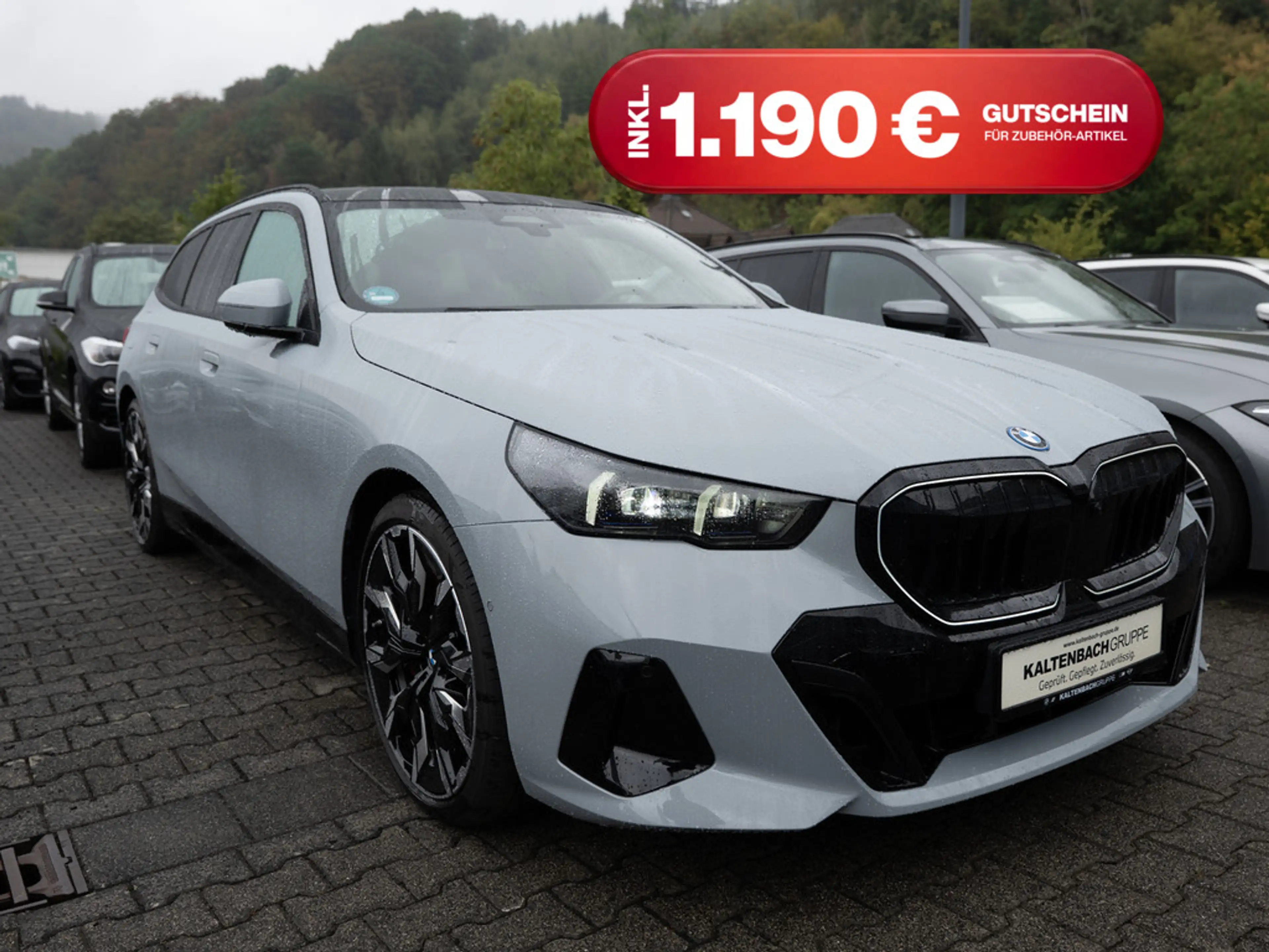 BMW 550 e Touring xDrive M-Sport Pro PANO AHK HUD — photo 3